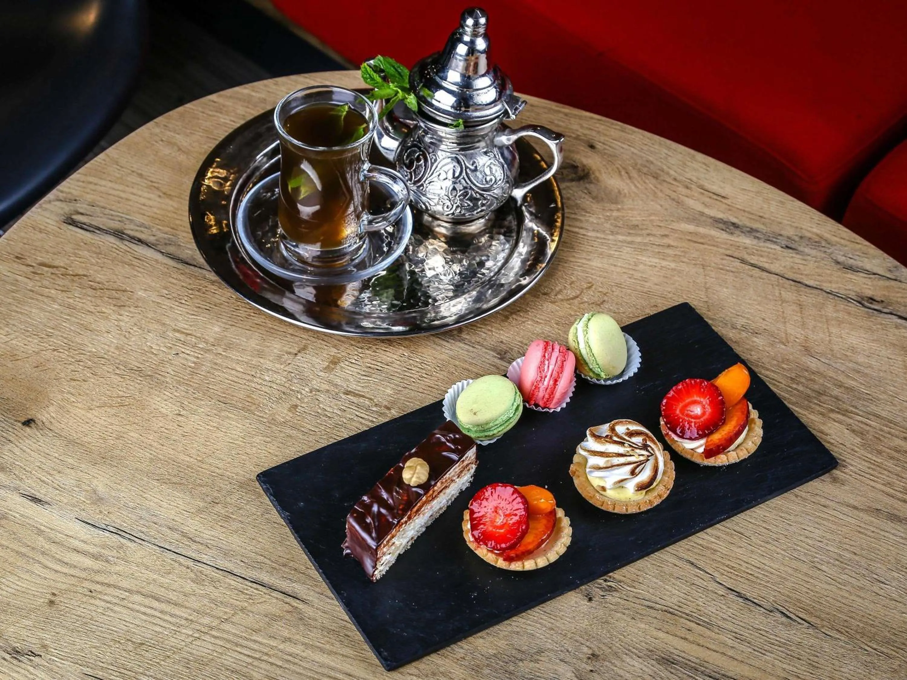 Lounge or bar in Ibis Sfax