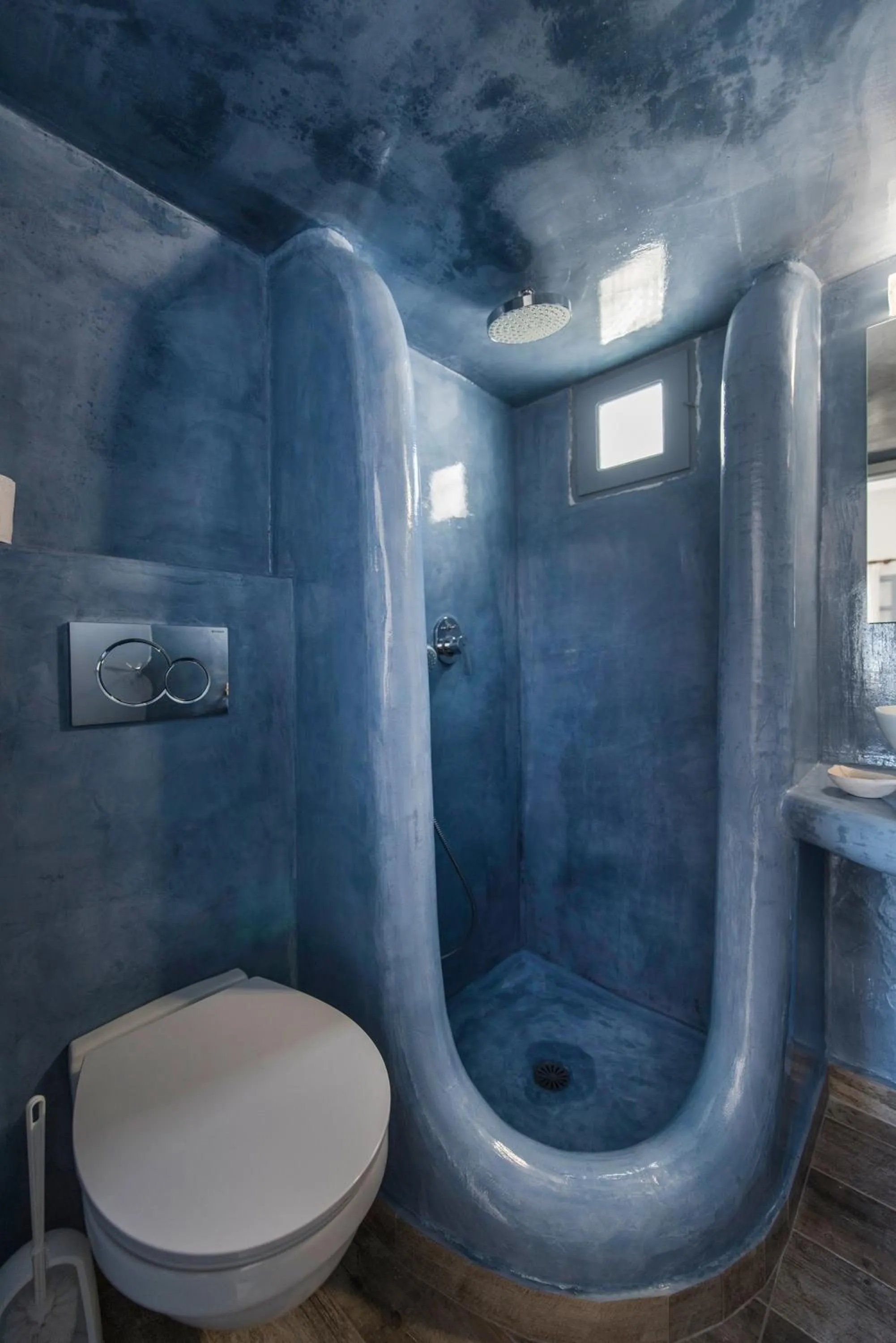 Bathroom in Maryloujohn Villas Oia