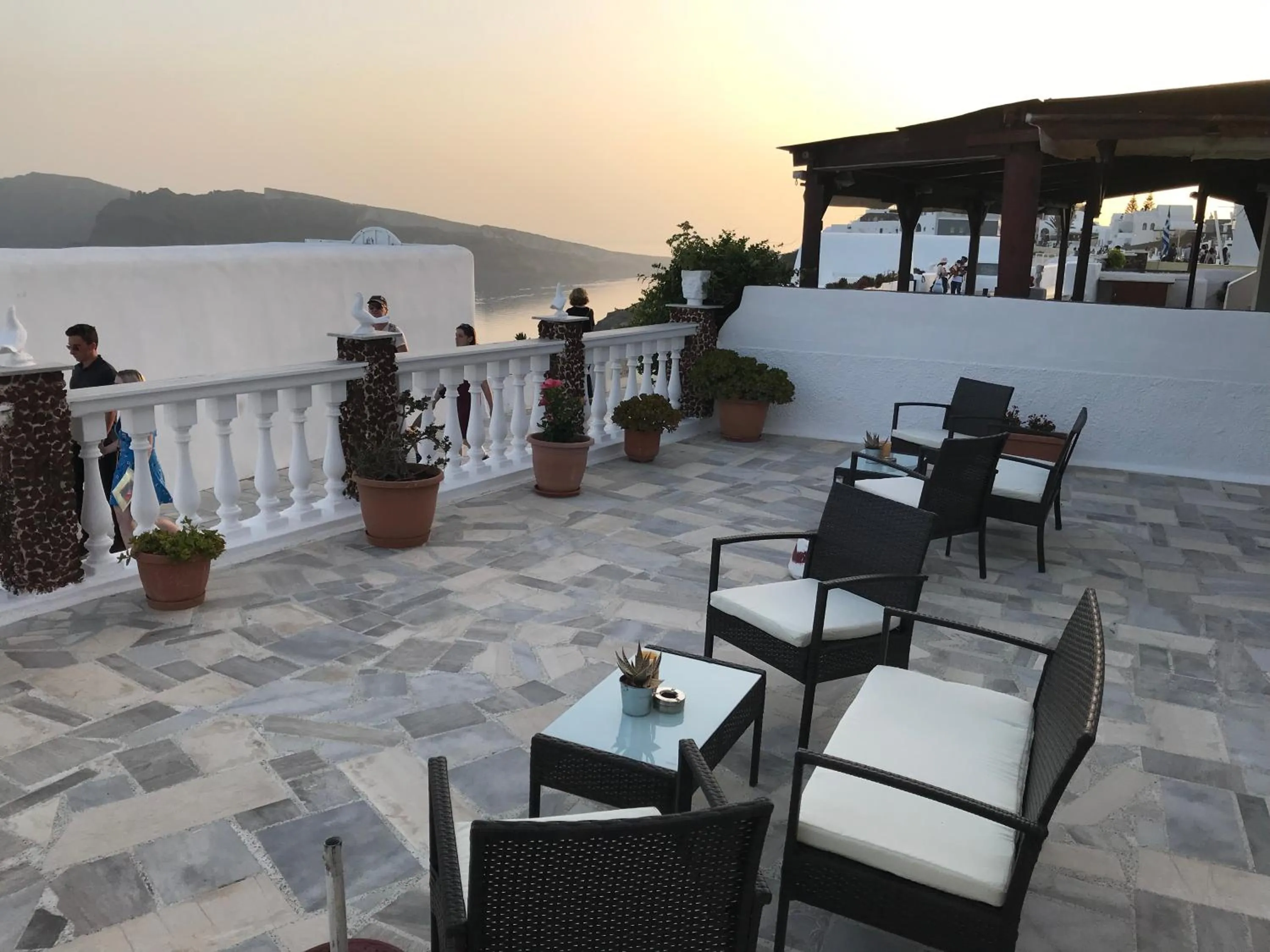 Patio in Maryloujohn Villas Oia