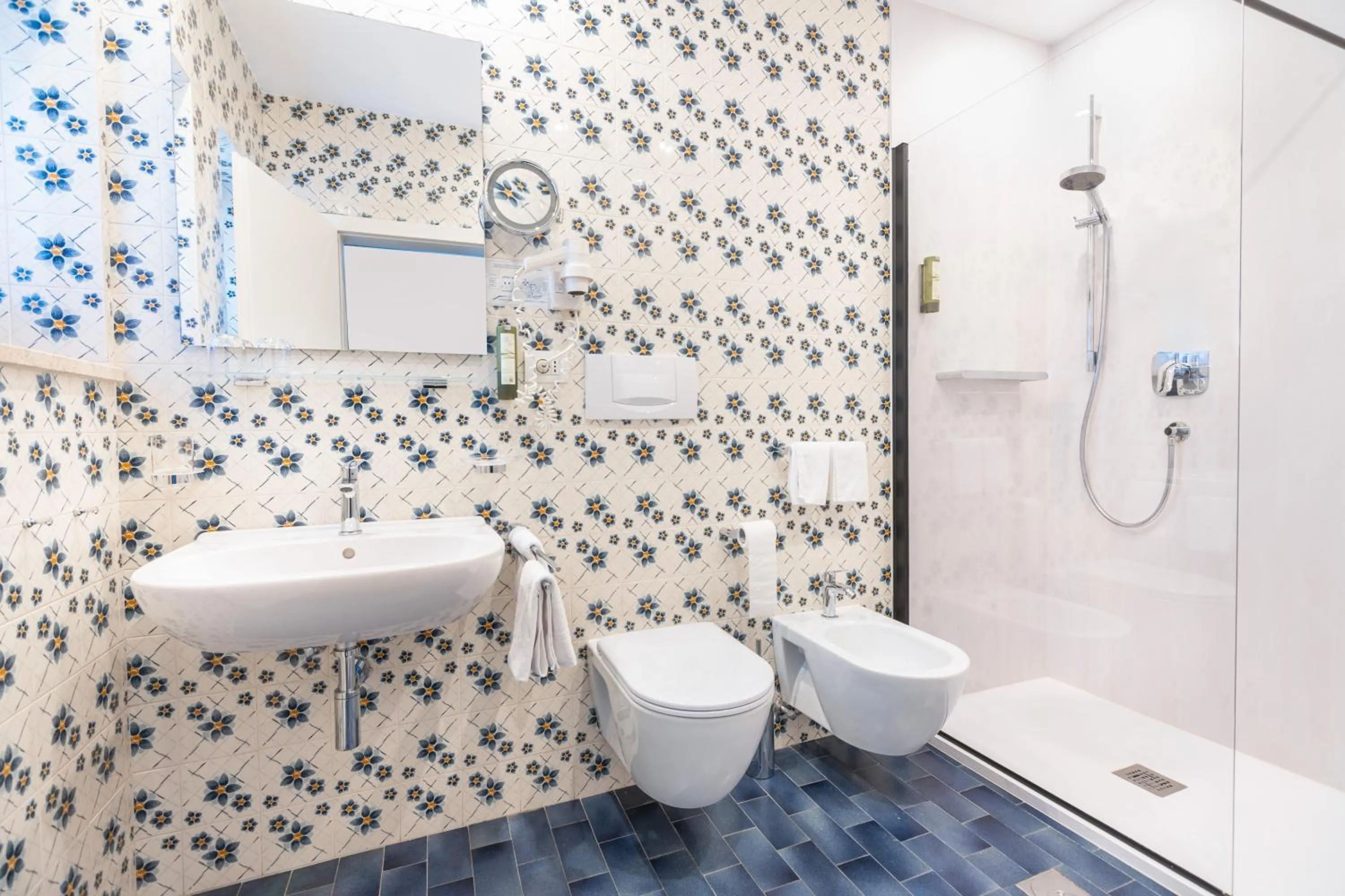 Shower in Boutique Hotel Am Park