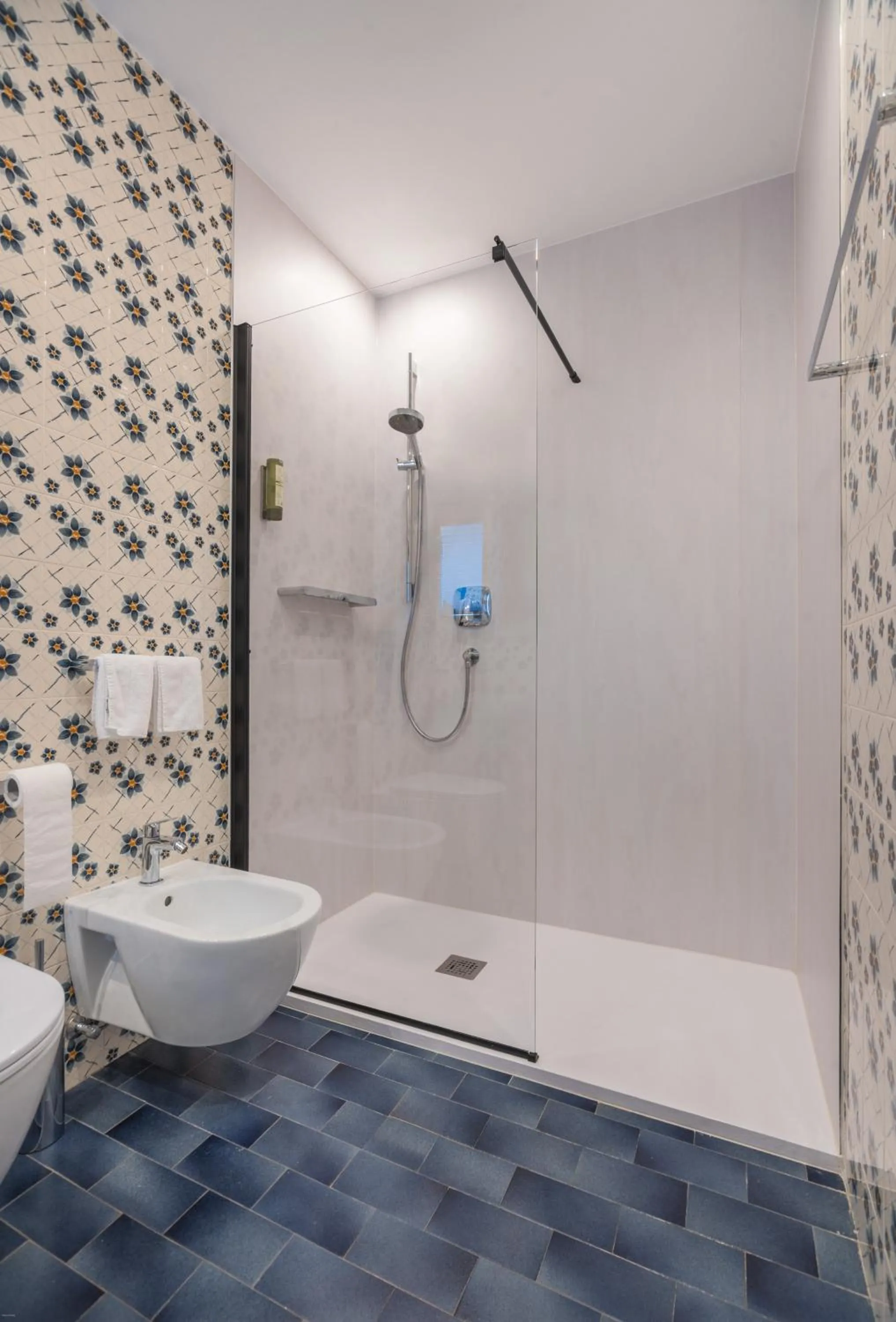 Shower in Boutique Hotel Am Park