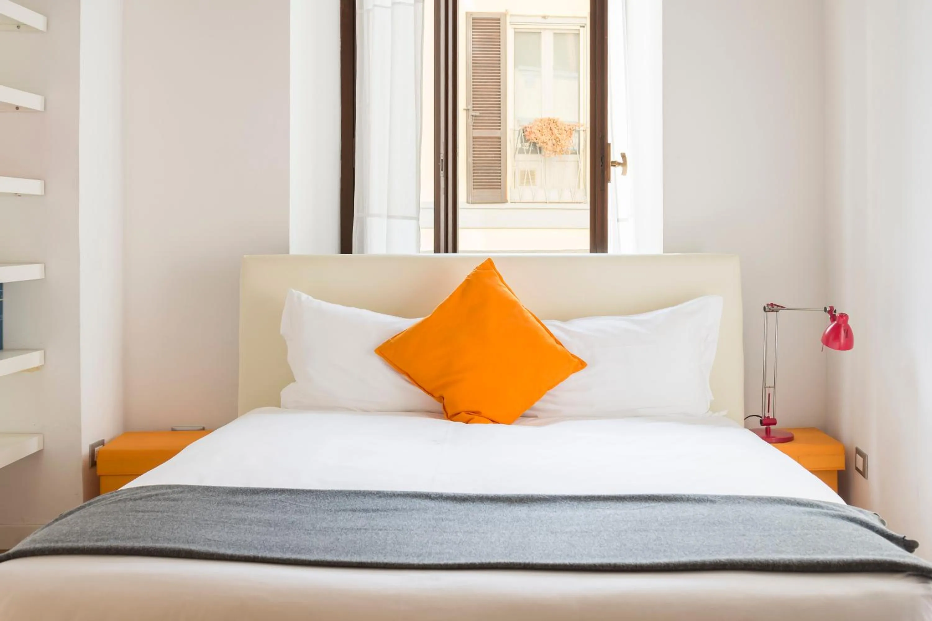 Bedroom, Bed in Heart Milan Apartments Duomo Colonne