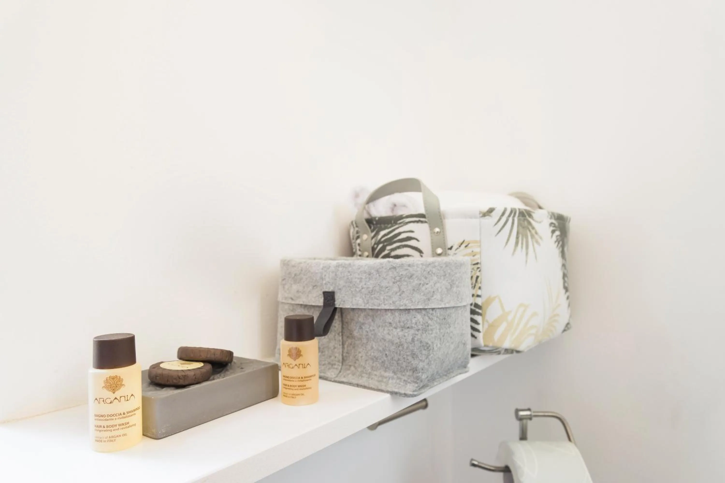 Bathroom in Heart Milan Apartments Duomo Colonne