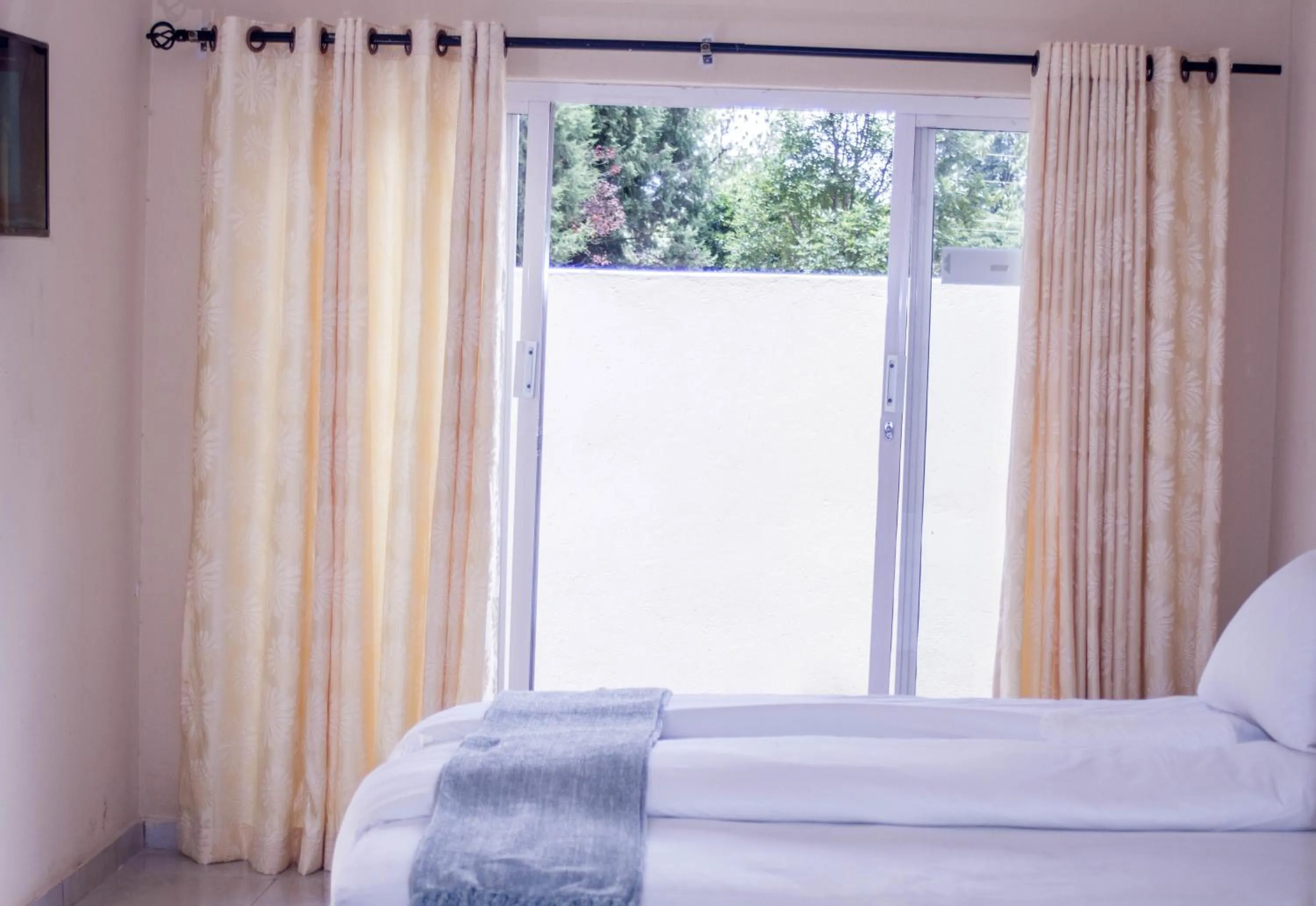 Bed in Royal Guest House