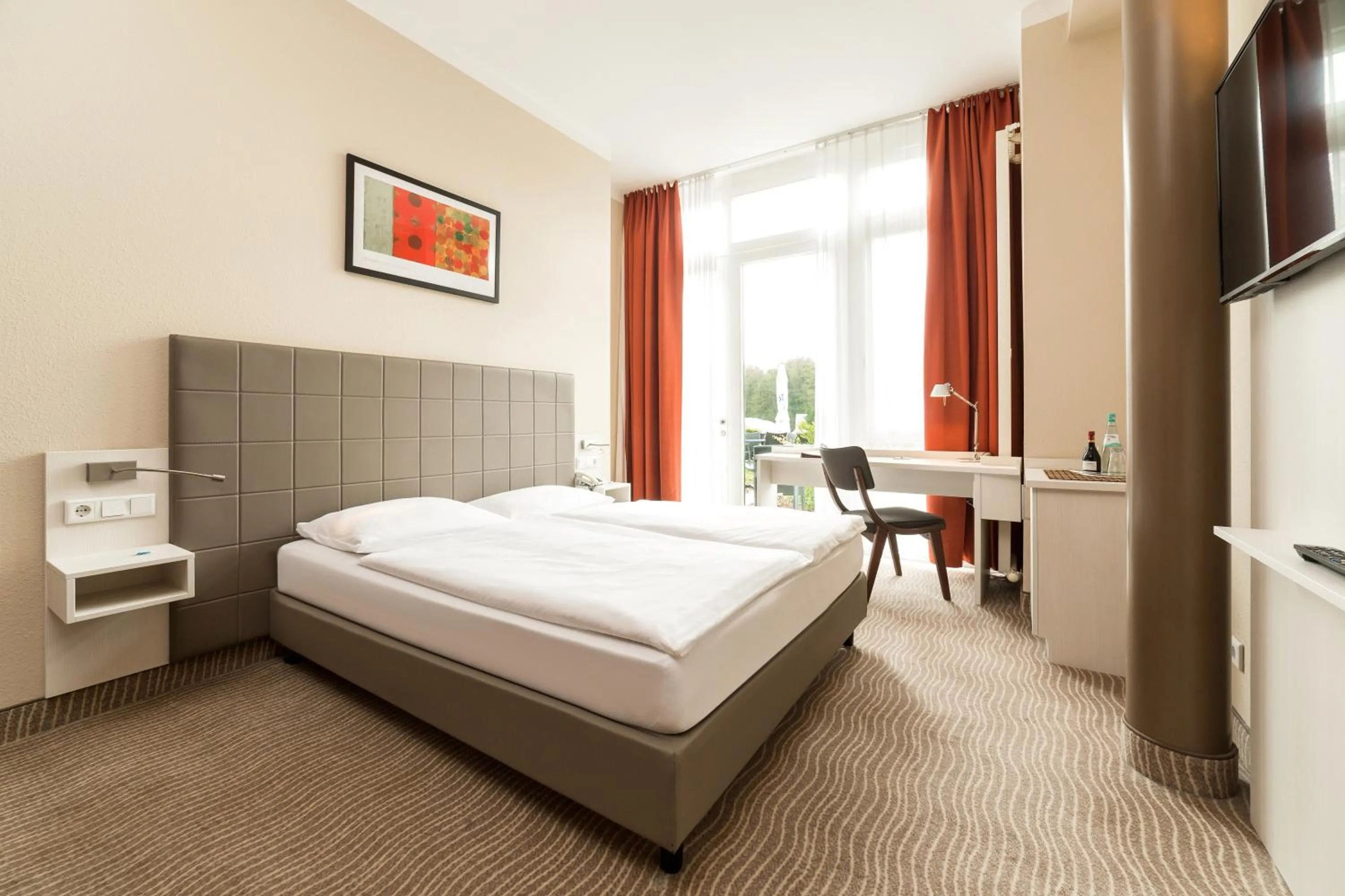 Photo of the whole room, Bed in Hotel Spree-idyll