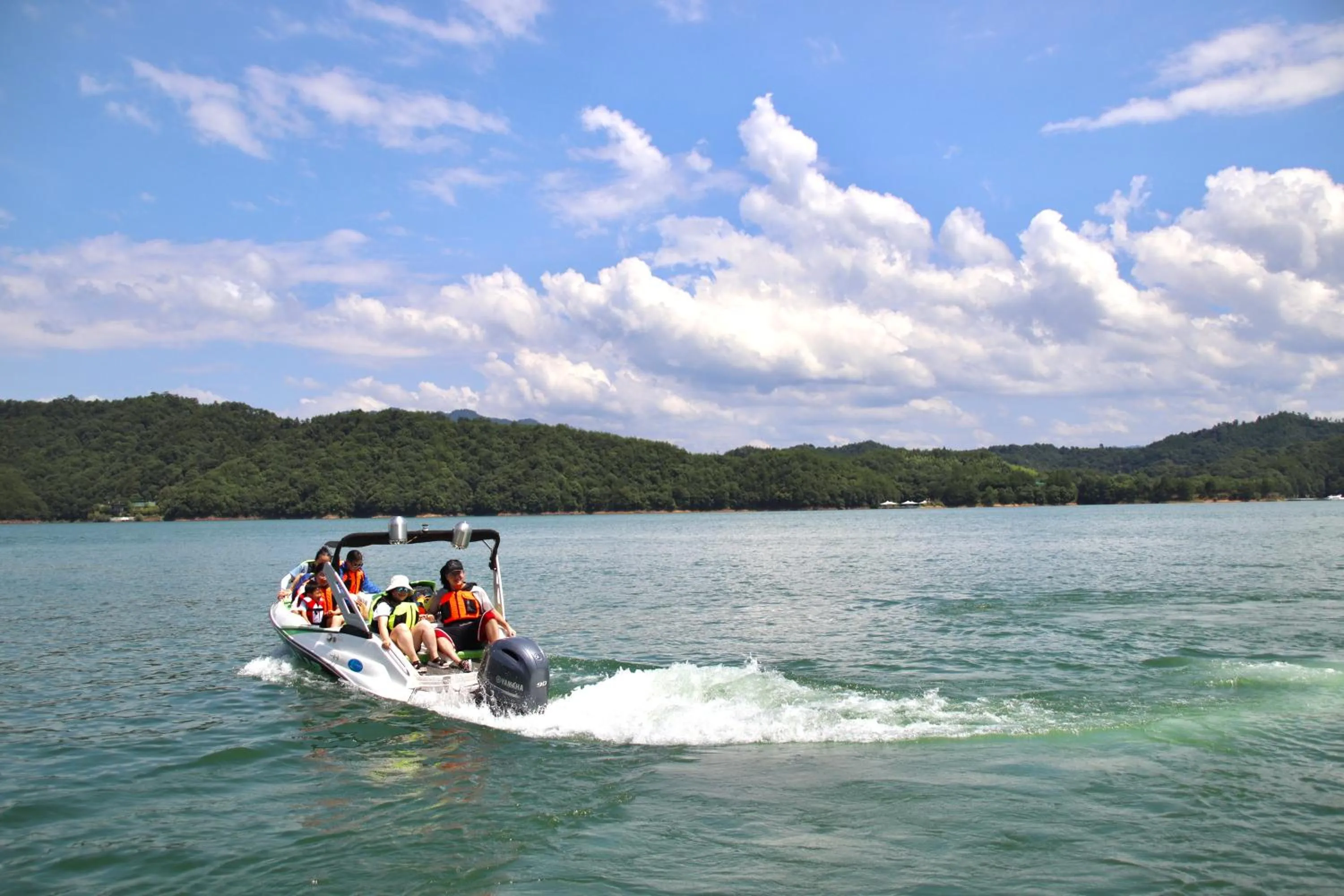 Aqua park in Hilton Hangzhou Qiandao Lake Resort