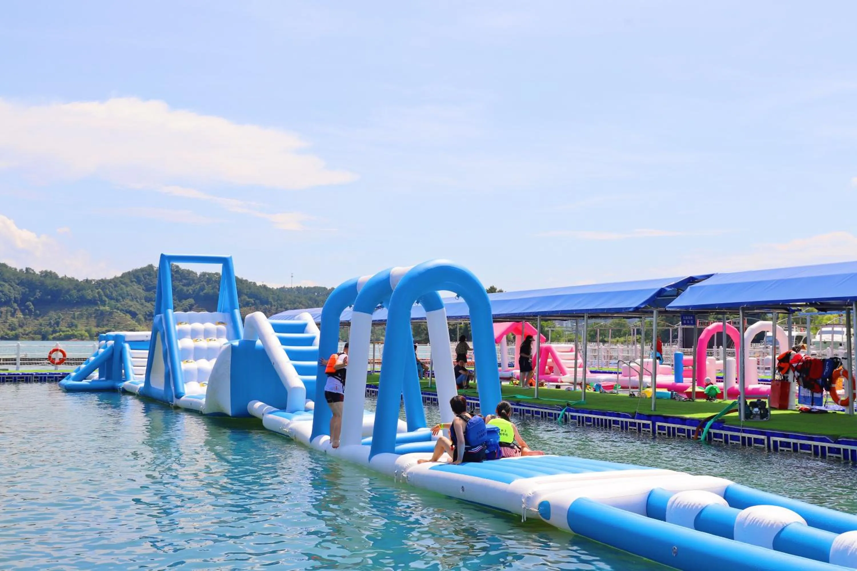 Aqua park in Hilton Hangzhou Qiandao Lake Resort