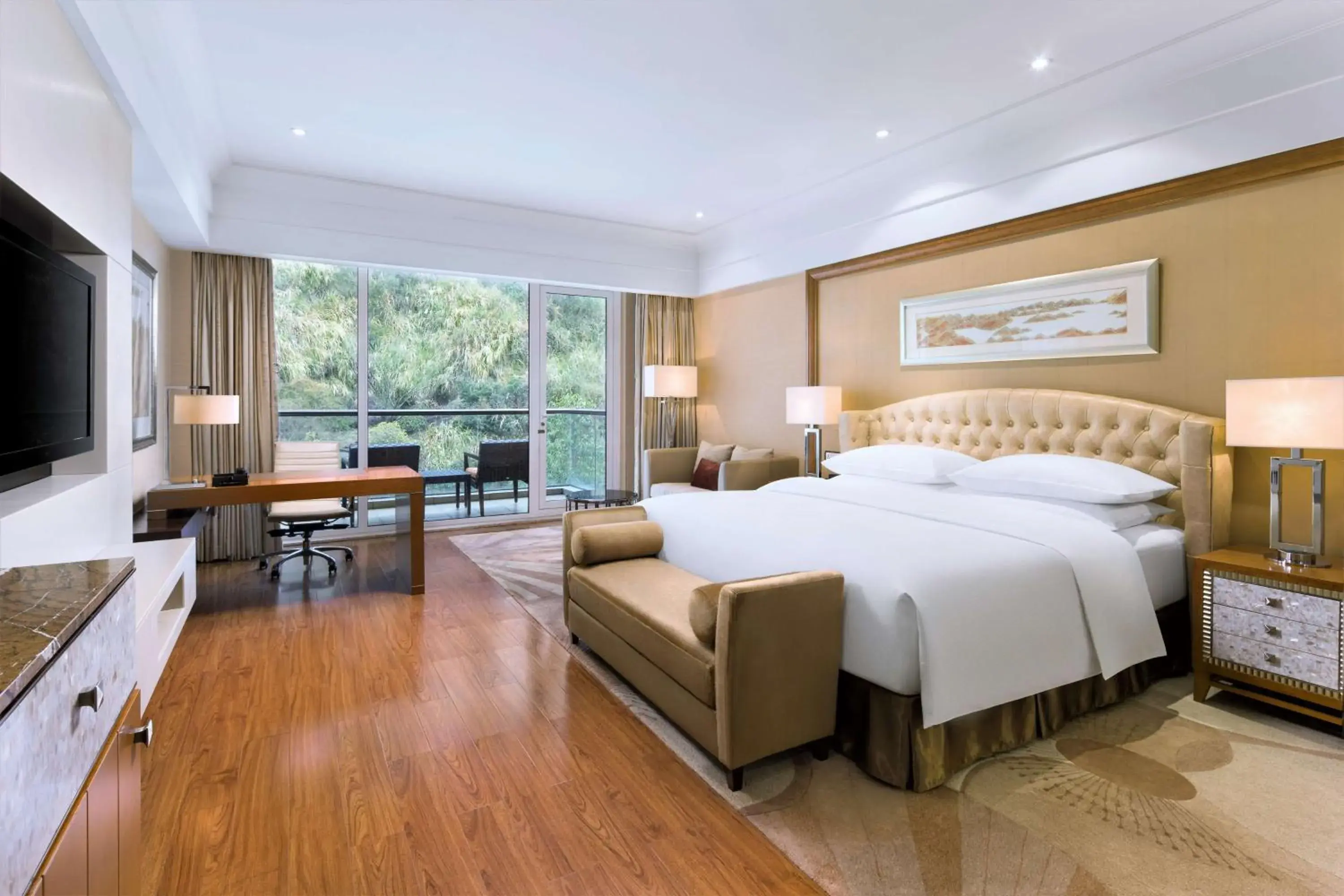 King Room in Hilton Hangzhou Qiandao Lake Resort King Room in Hilton Hangzhou Qiandao Lake Resort