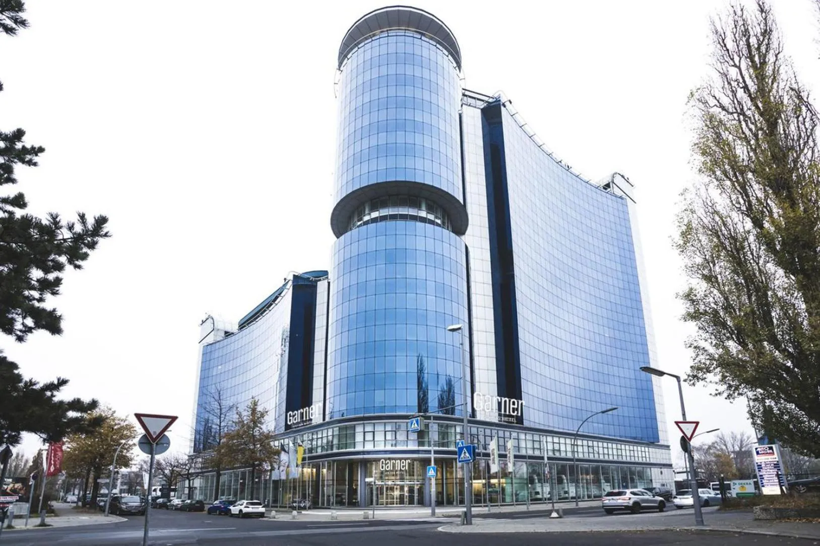 Property building in Select Hotel Berlin Spiegelturm