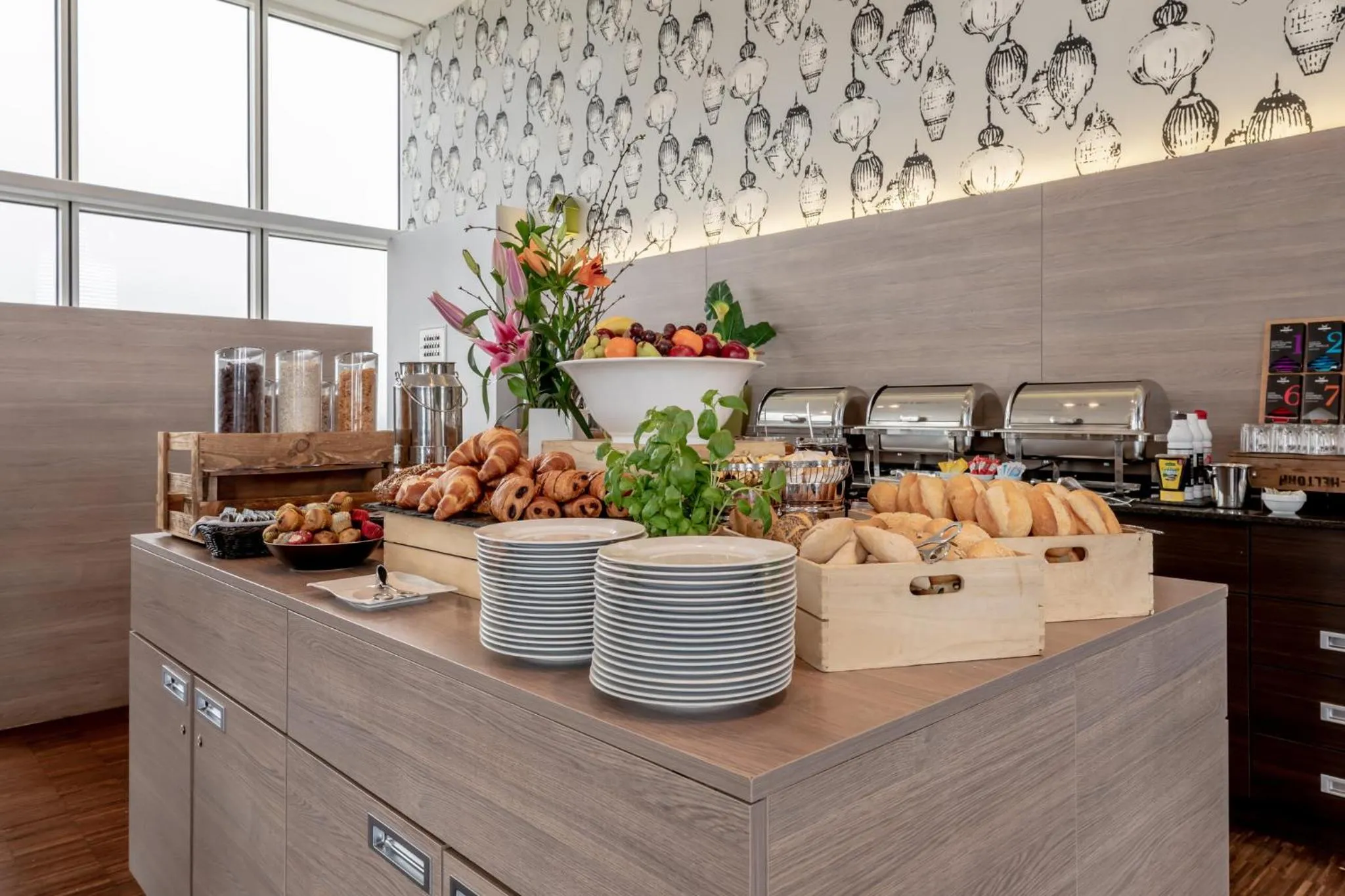 Restaurant/places to eat in Select Hotel Berlin Spiegelturm