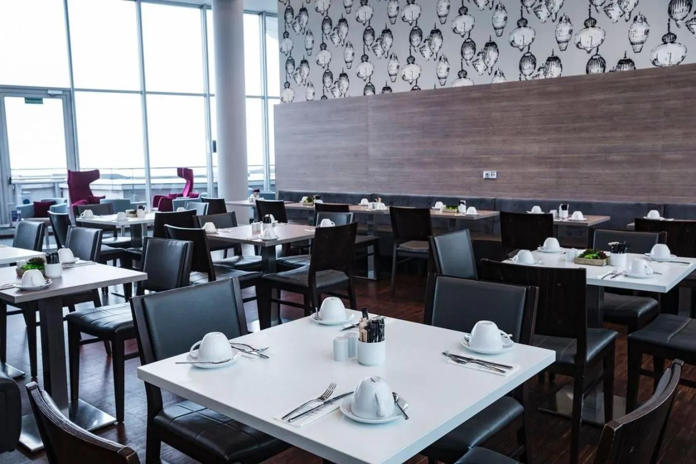 Breakfast in Select Hotel Berlin Spiegelturm