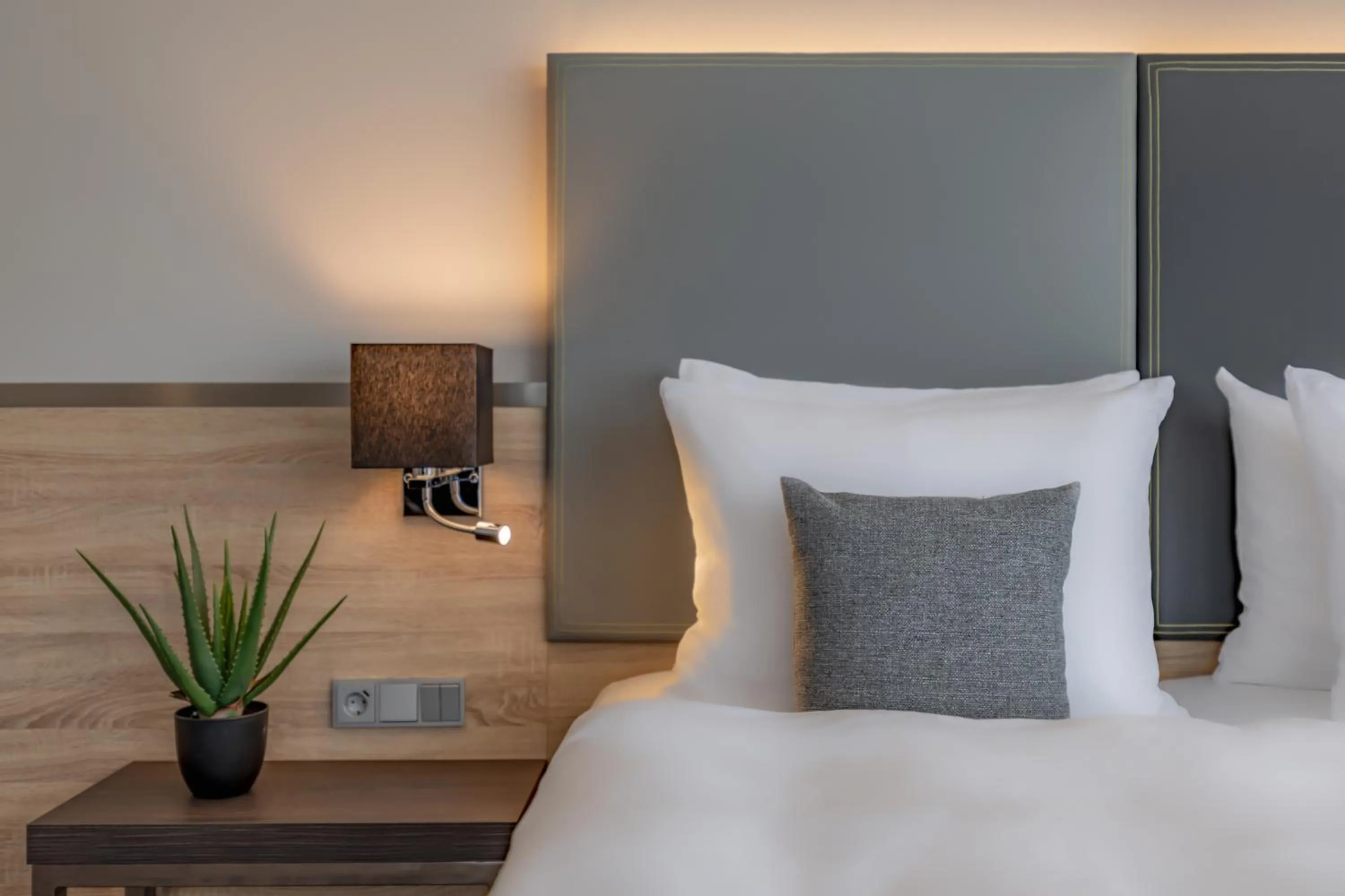 Photo of the whole room, Bed in Select Hotel Berlin Spiegelturm