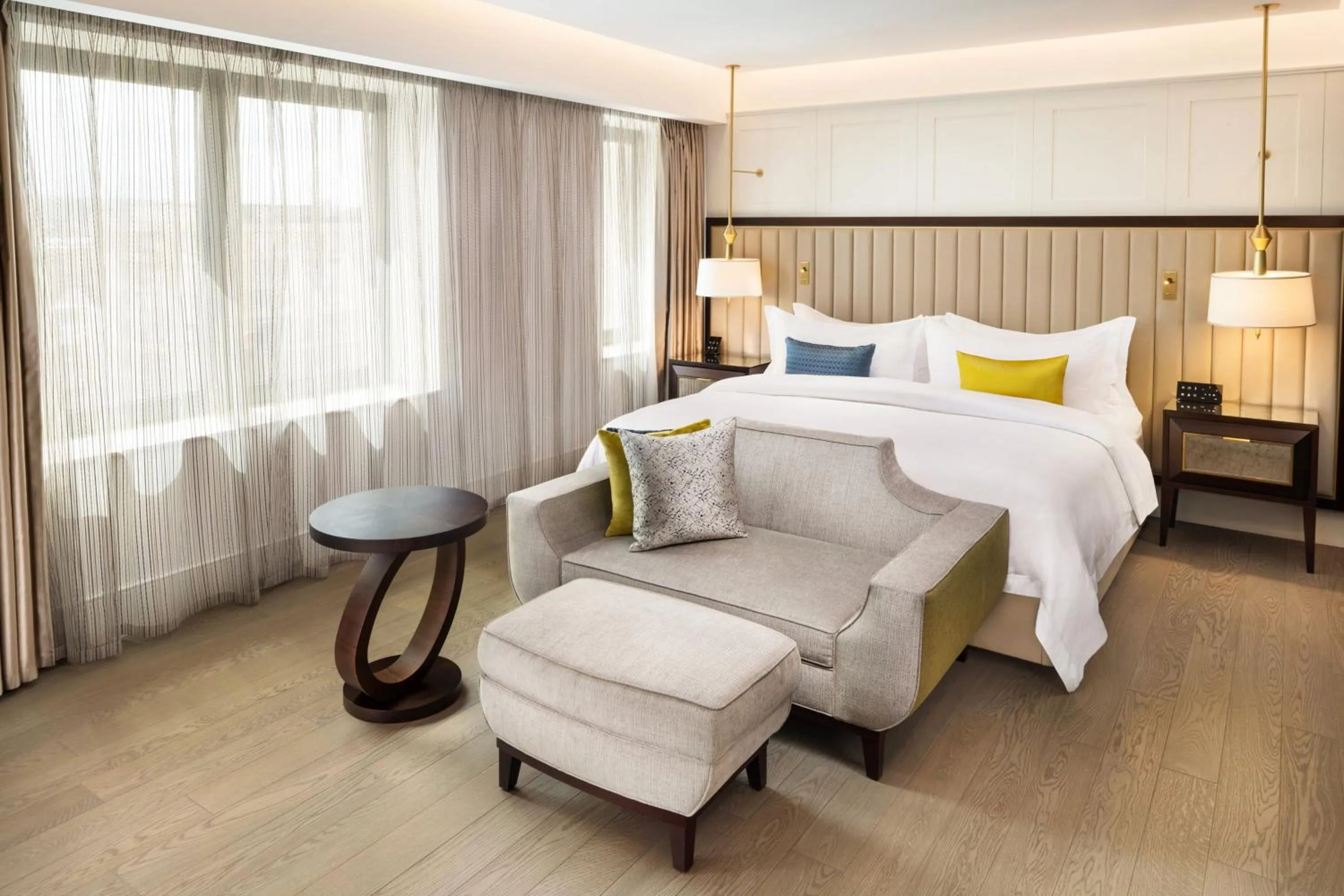 Photo of the whole room, Bed in The Alexander, a Luxury Collection Hotel, Yerevan