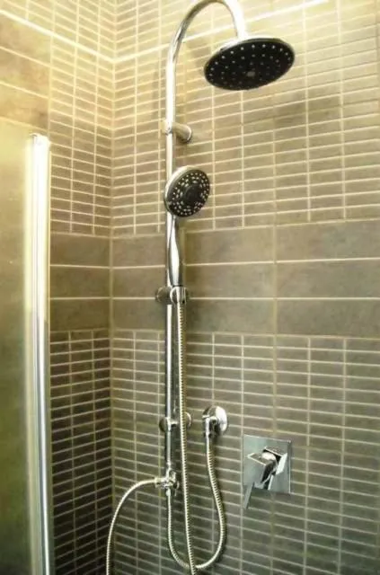Shower in B&B Il Granello Di Senape