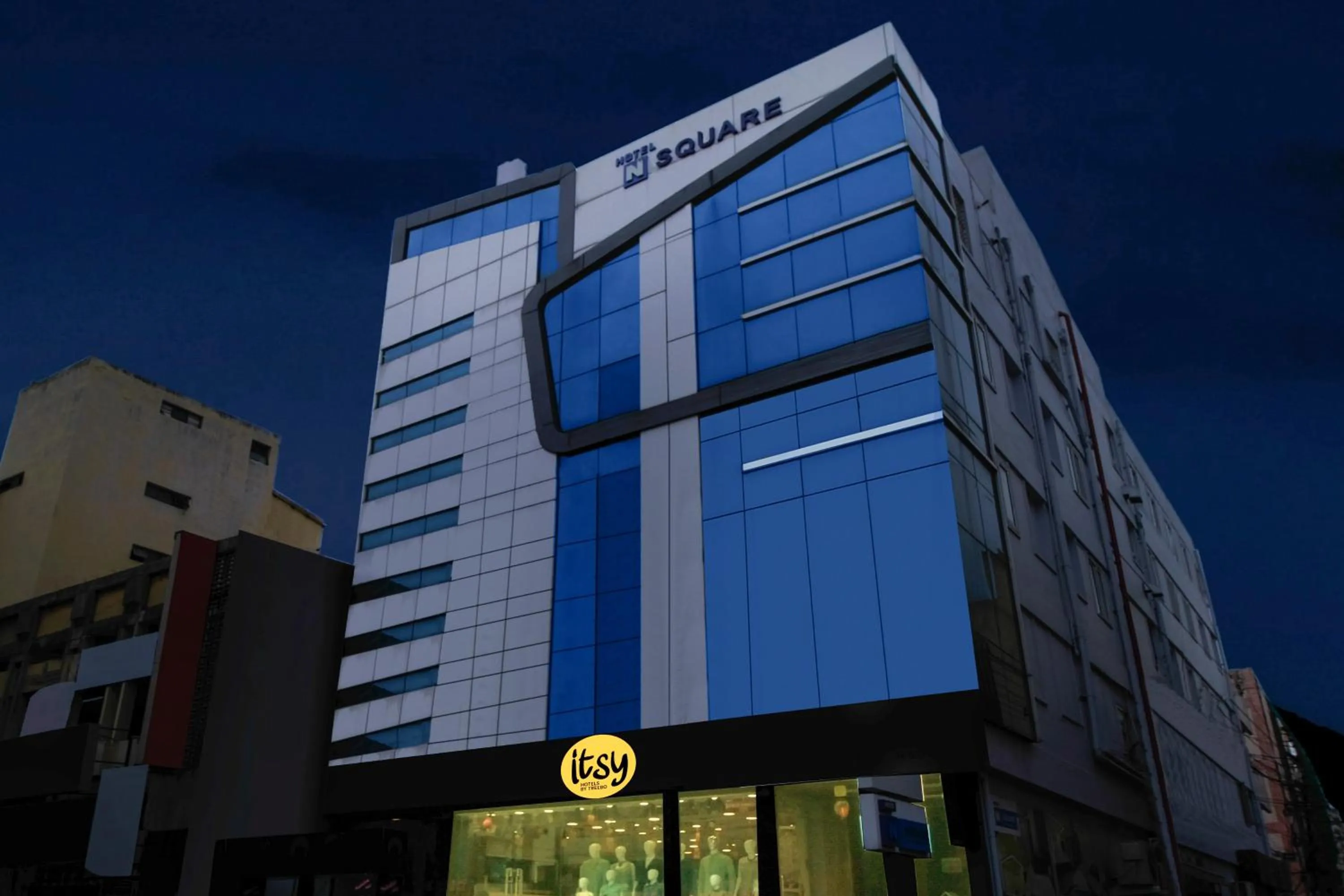 Facade/entrance in Itsy Hotels N Square