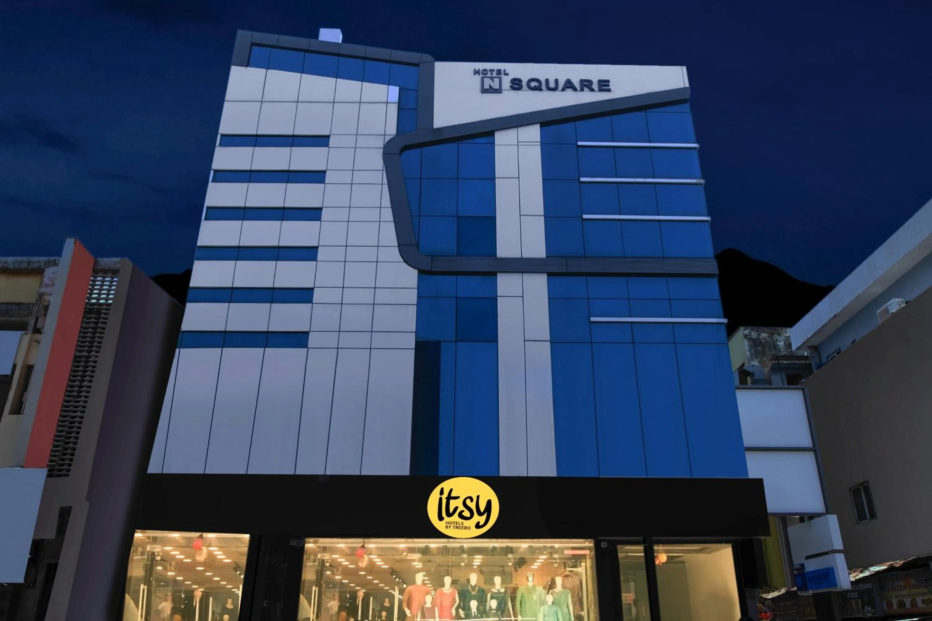 Facade/entrance in Itsy Hotels N Square