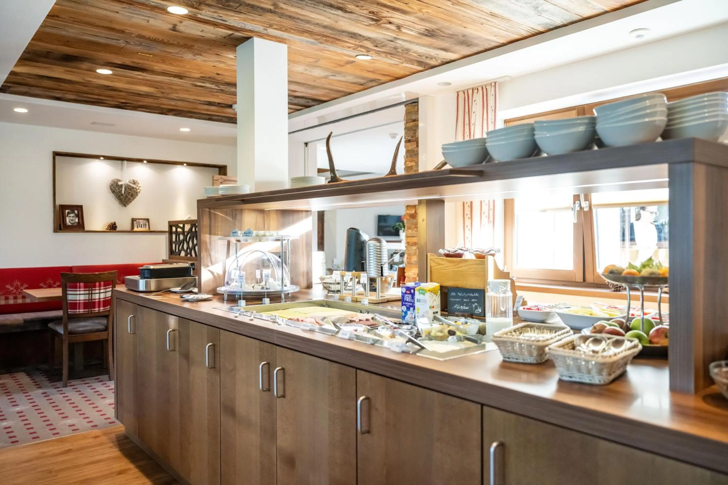 Buffet breakfast in Hotel Garni Schellenberg