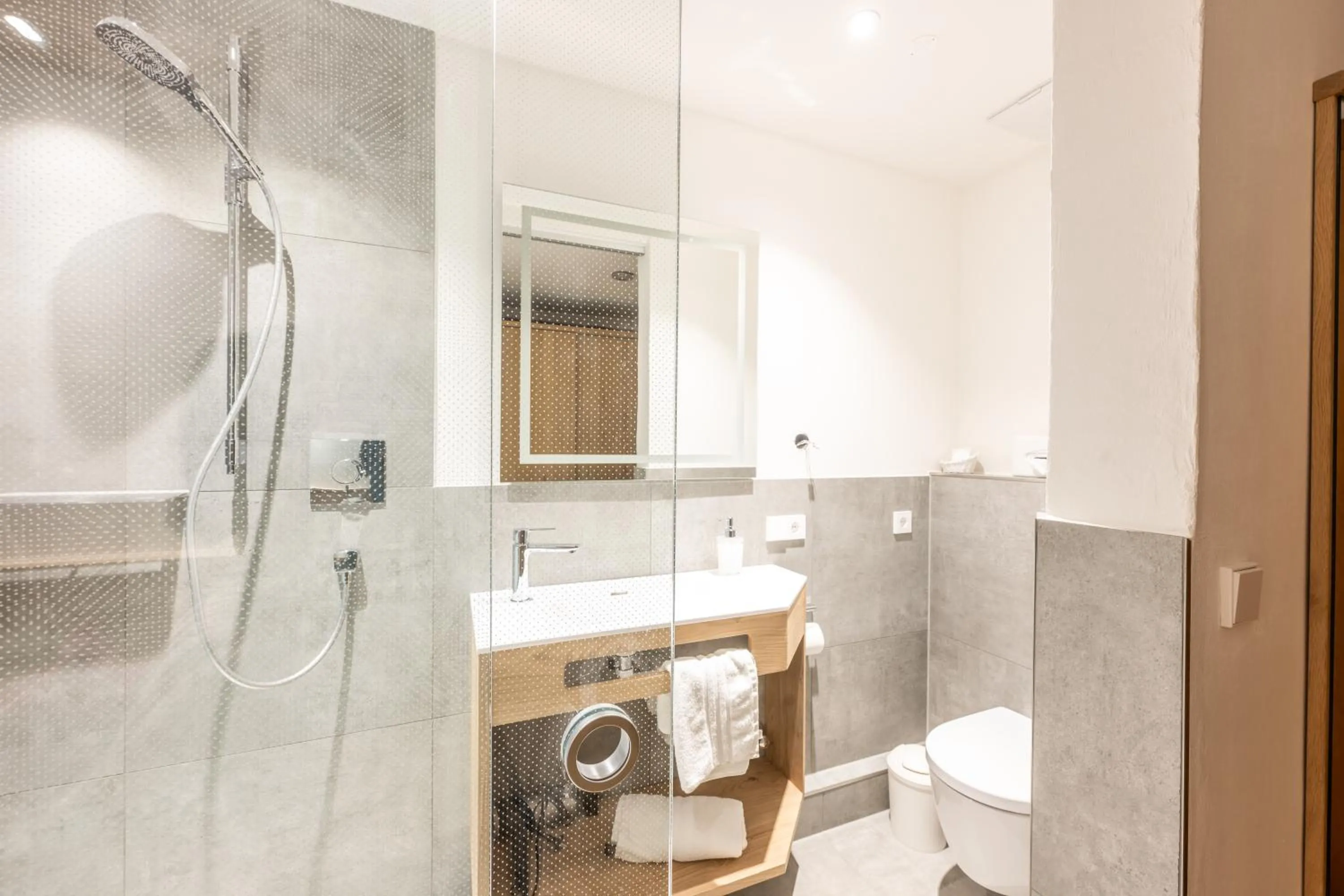 Bathroom in Hotel Garni Schellenberg