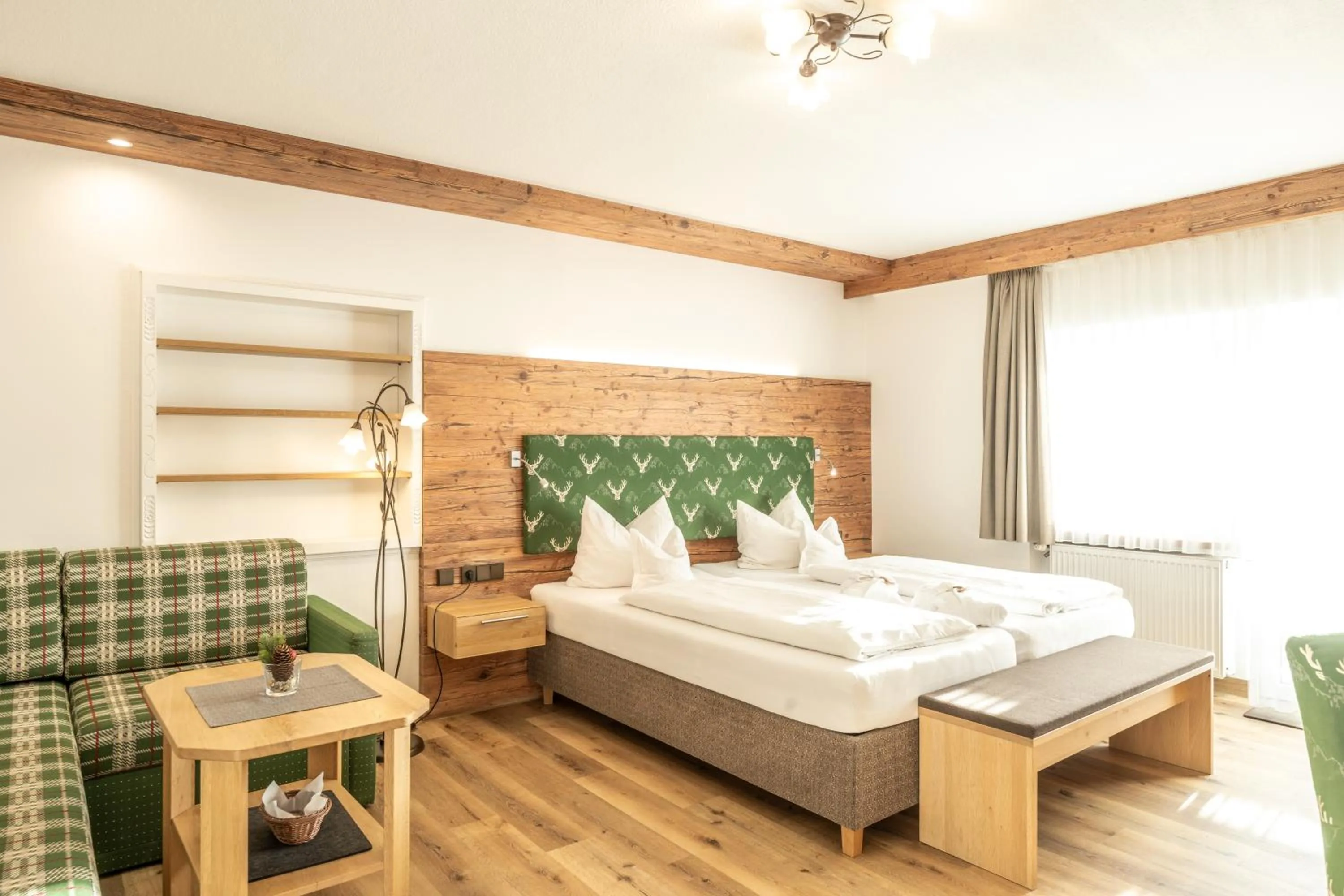 Photo of the whole room, Bed in Hotel Garni Schellenberg