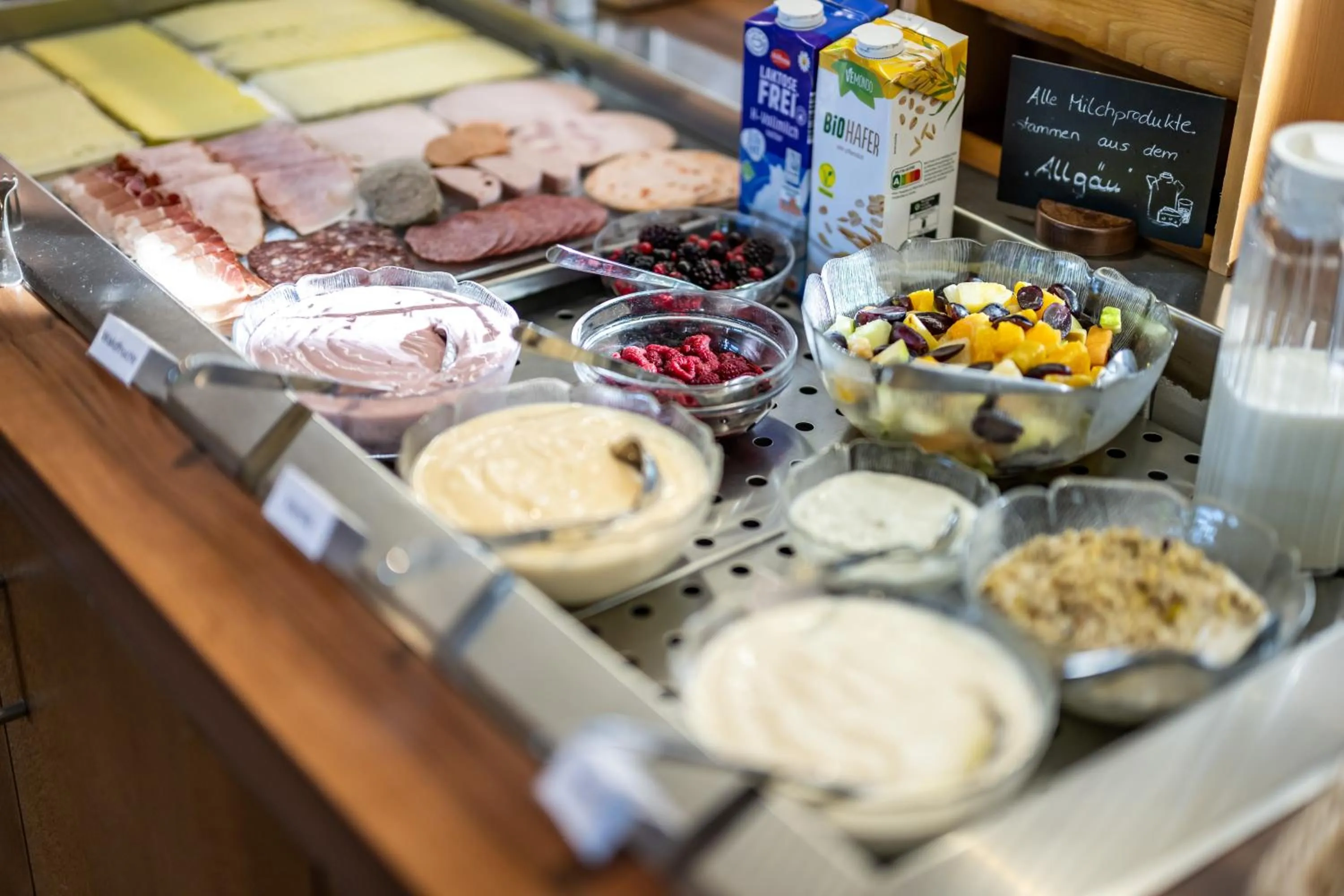 Buffet breakfast in Hotel Garni Schellenberg