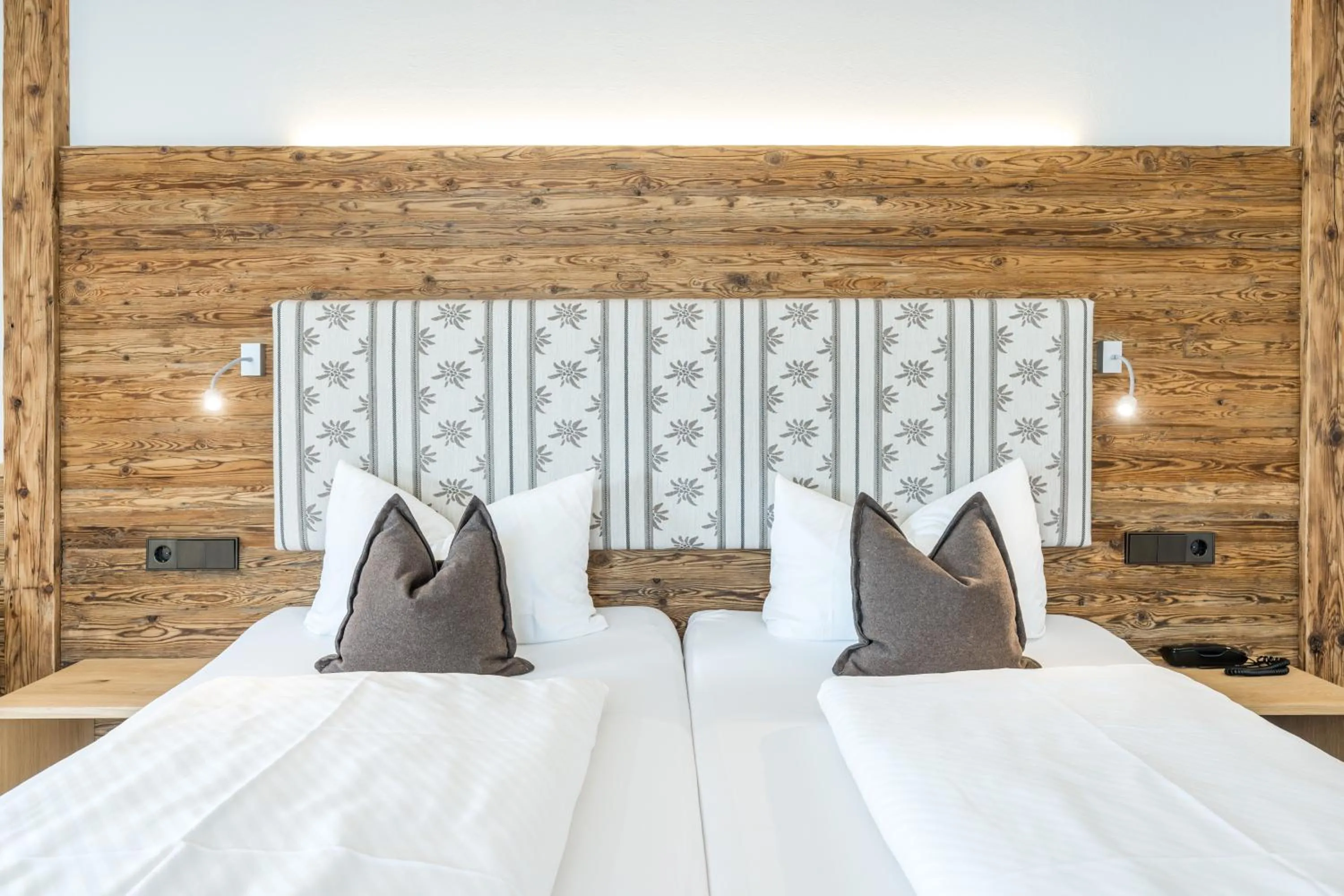 Photo of the whole room, Bed in Hotel Garni Schellenberg