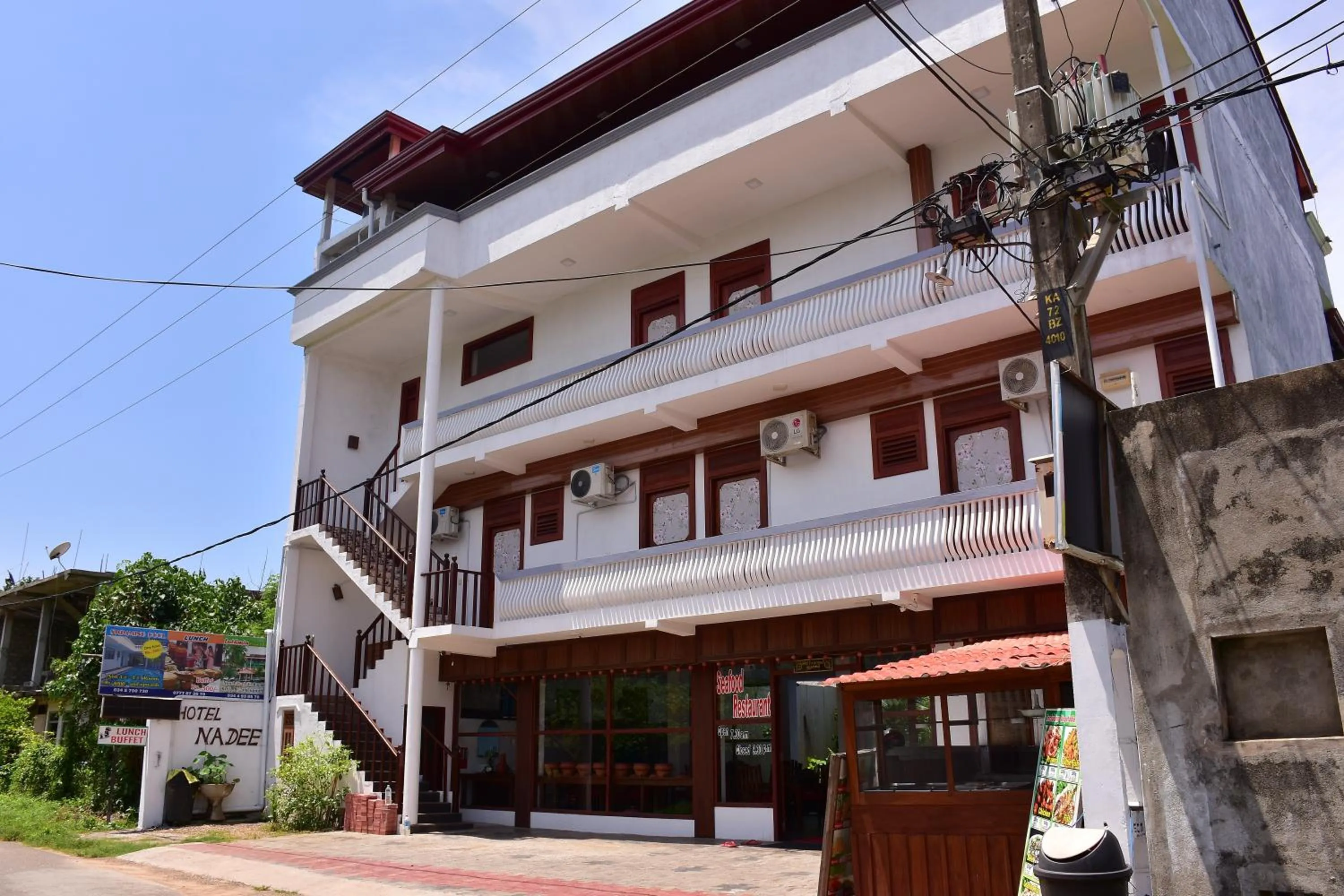 Facade/entrance in Hotel Nadee