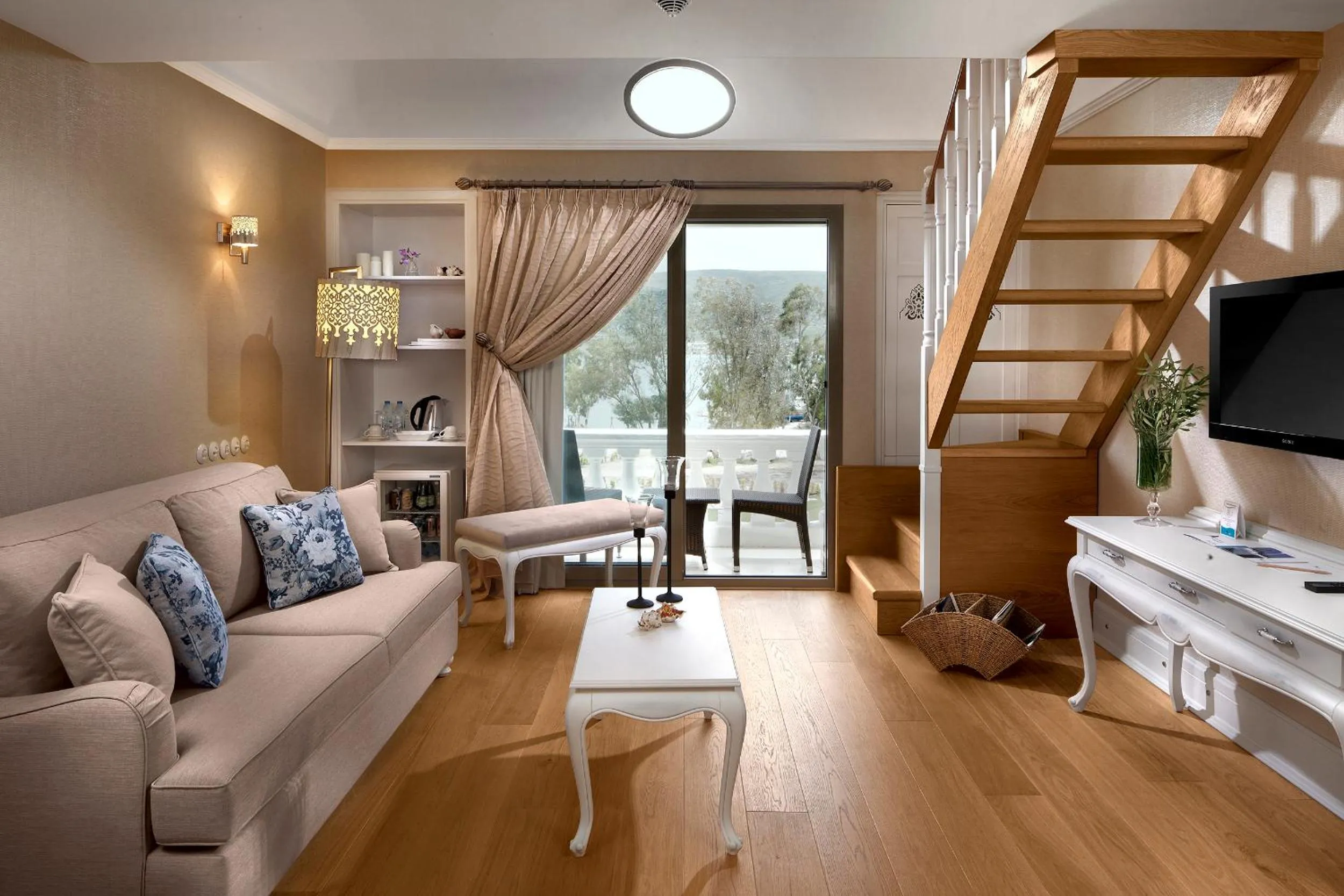 Living room in Antmare Hotel