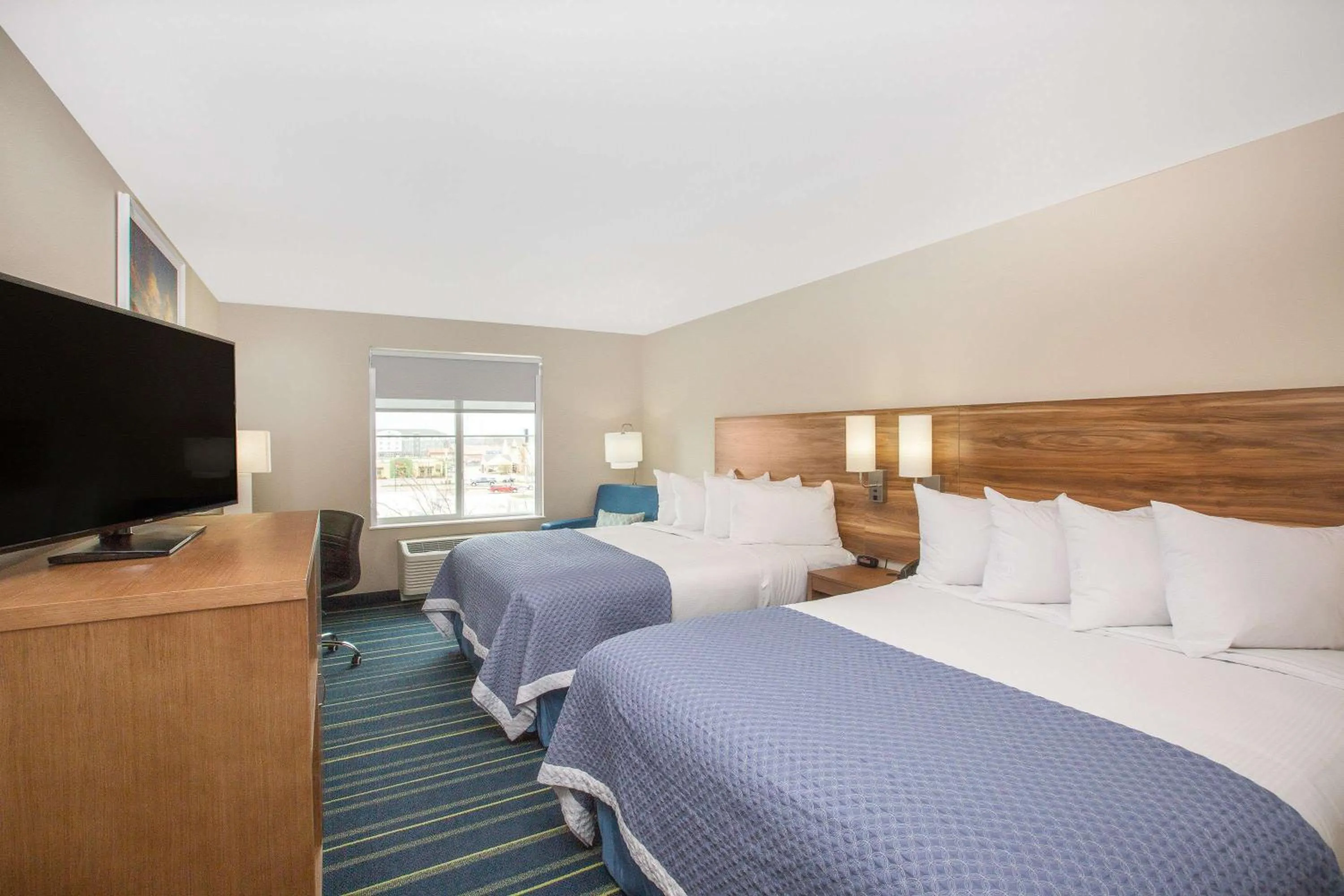 Photo of the whole room in Days Inn & Suites by Wyndham Kearney NE