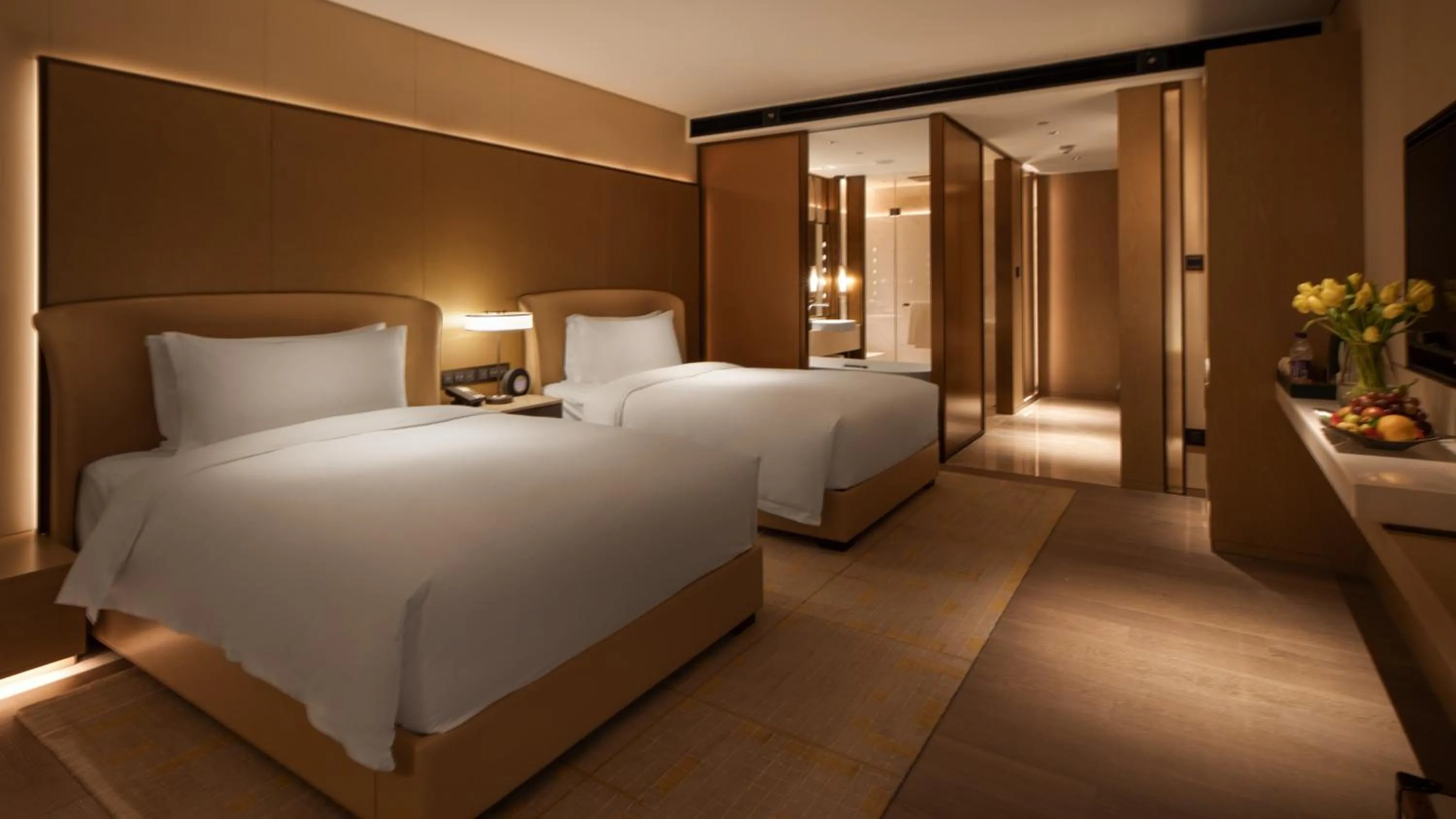 Photo of the whole room, Bed in InterContinental Tianjin Yujiapu Hotel & Residences by IHG