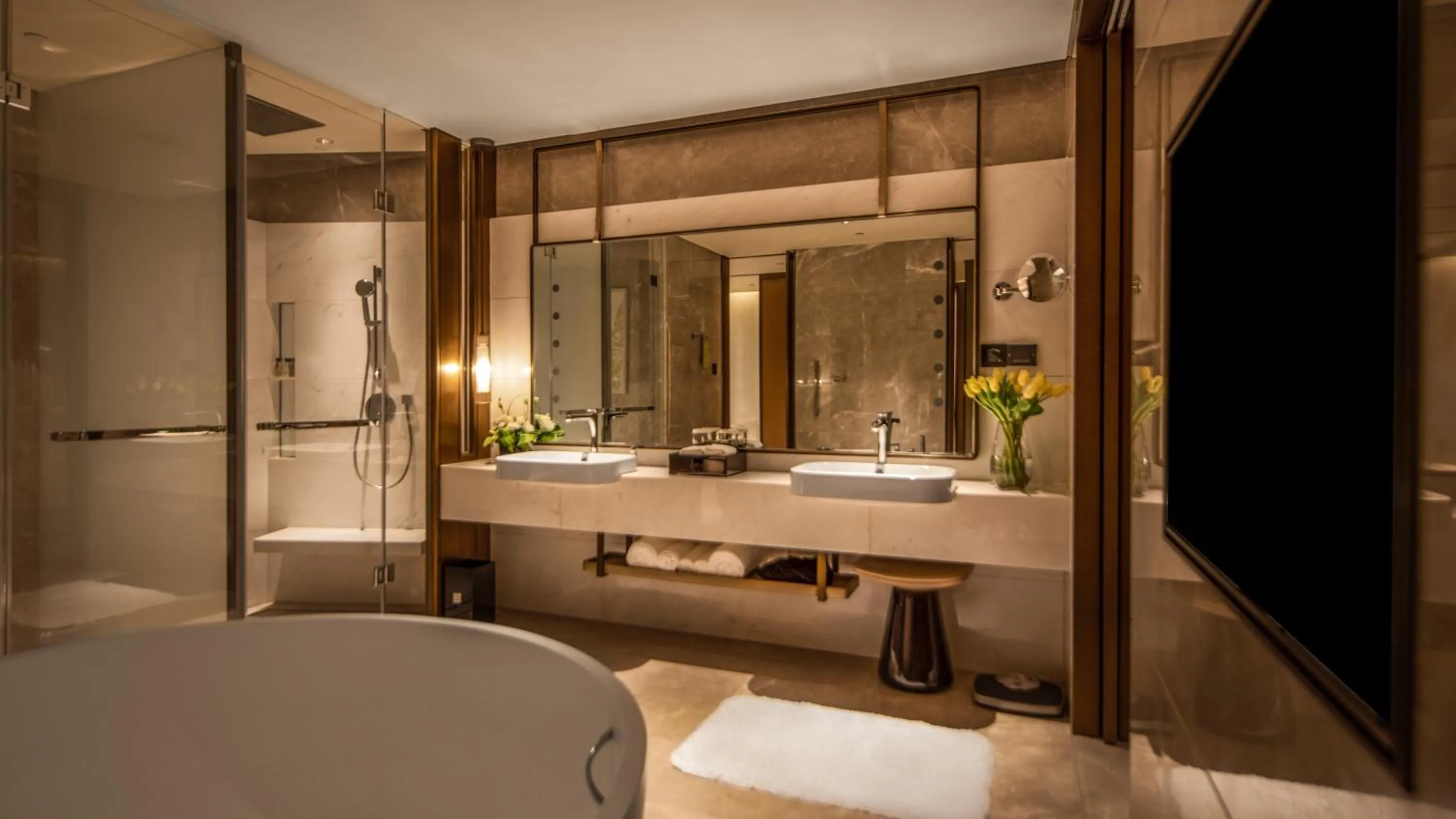 Bath in InterContinental Tianjin Yujiapu Hotel & Residences by IHG