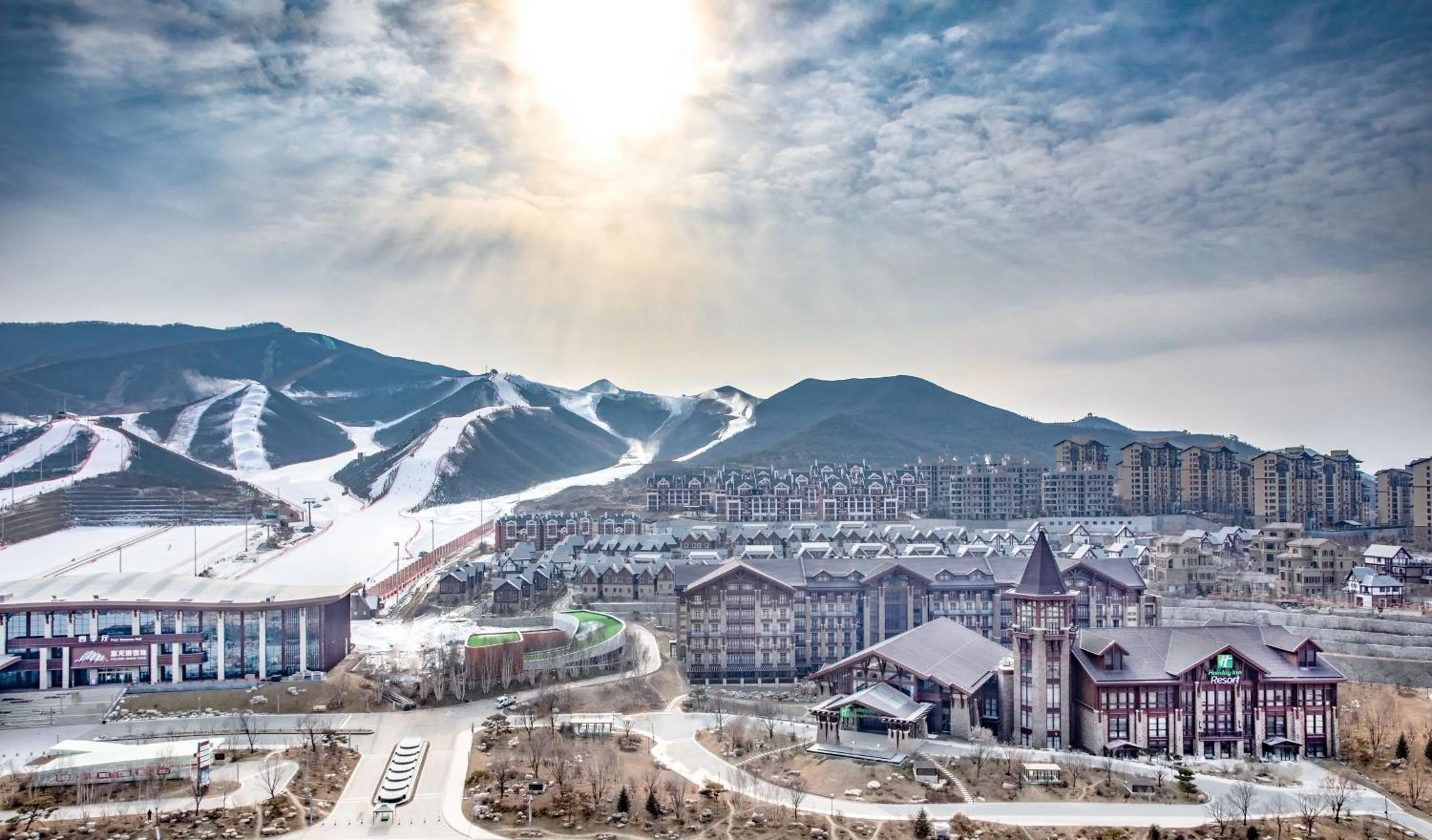 Property building in Holiday Inn Resort Zhangjiakou Chongli, an IHG Hotel