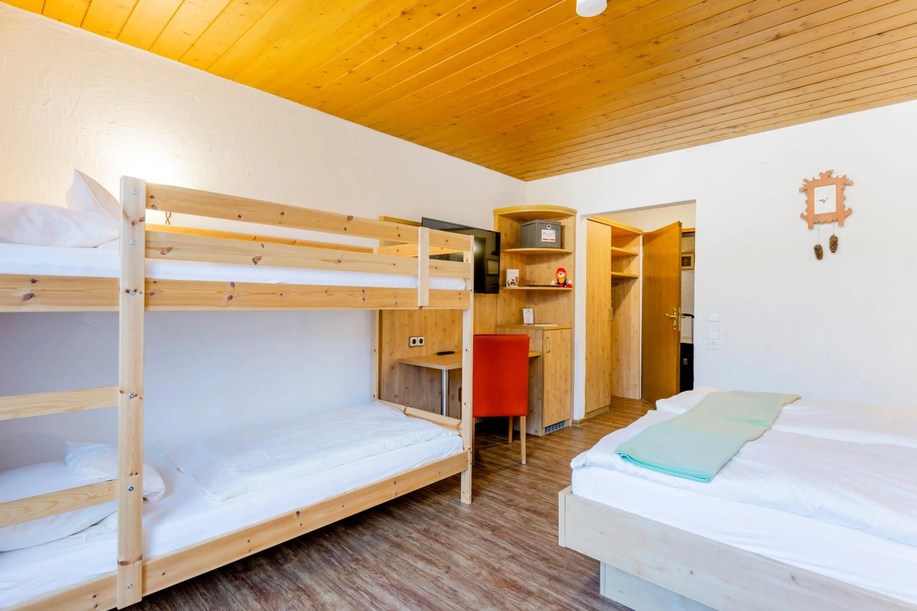 bunk bed in Hotel Engel - Familotel Hochschwarzwald