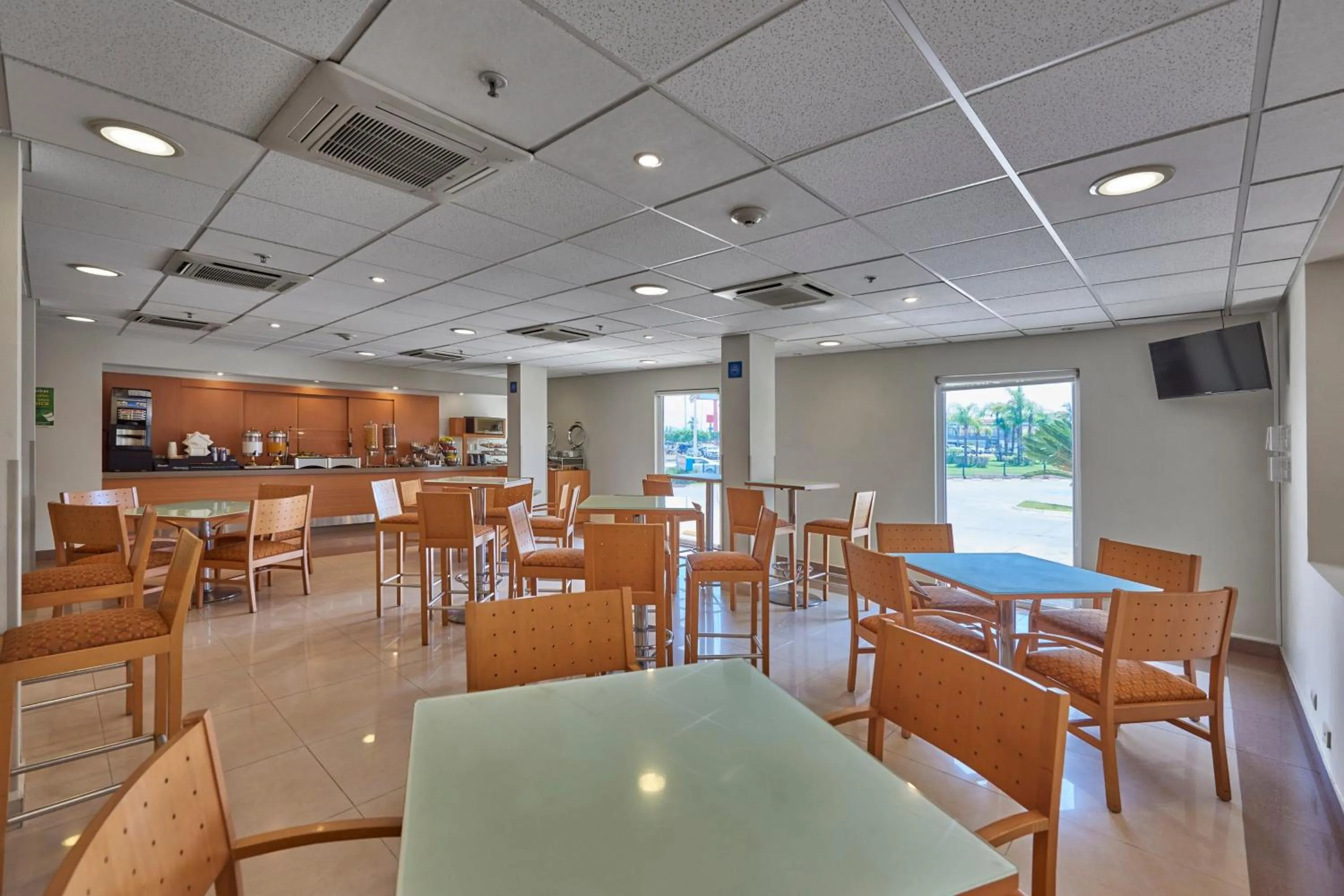 Breakfast in City Express by Marriott Mazatlan