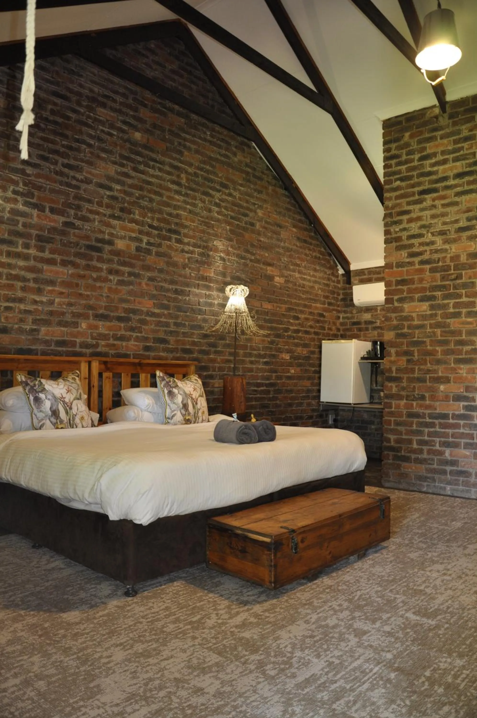 Bed in Grincourt B&B- with No Load shedding