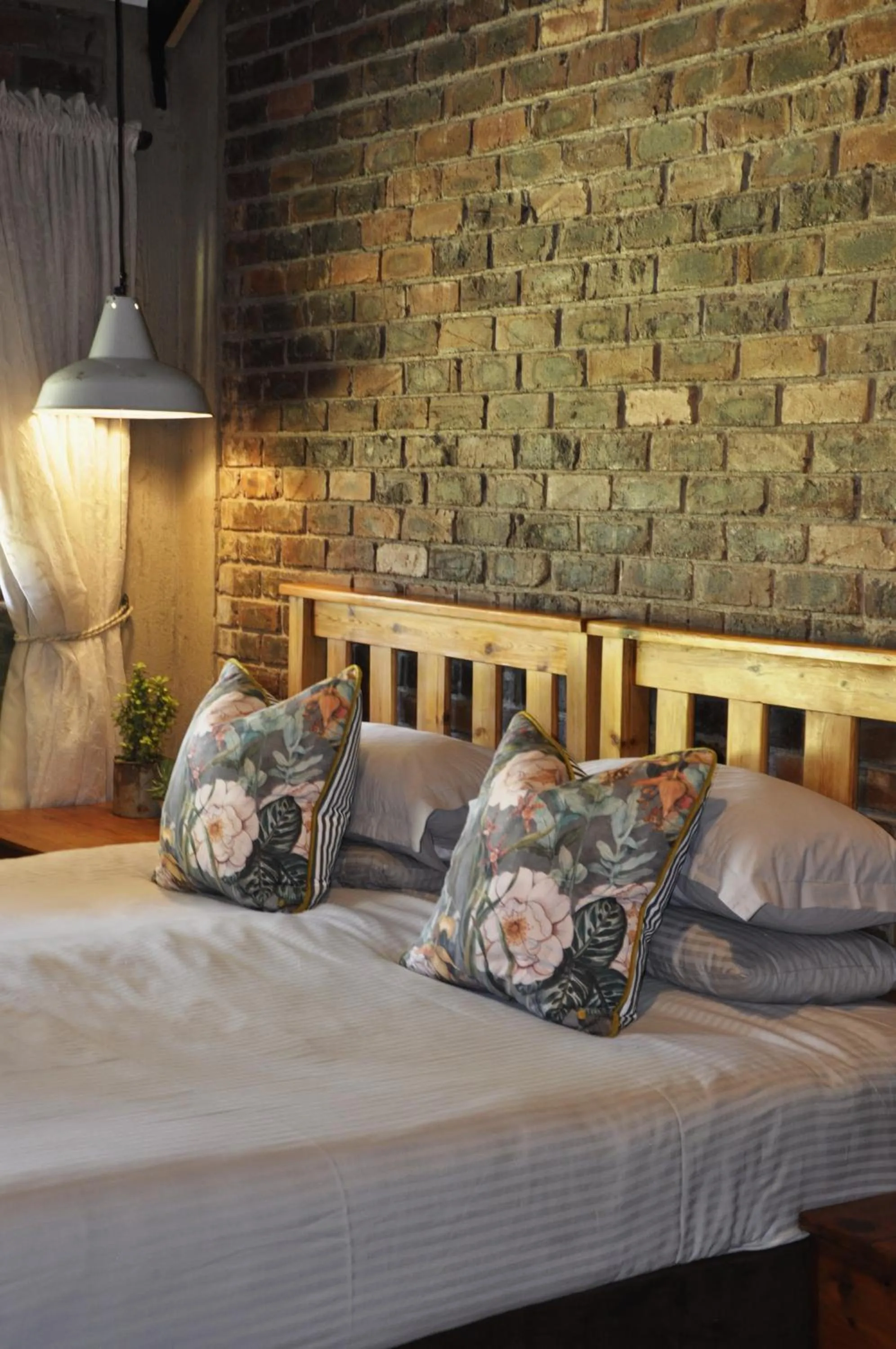 Bed in Grincourt B&B- with No Load shedding