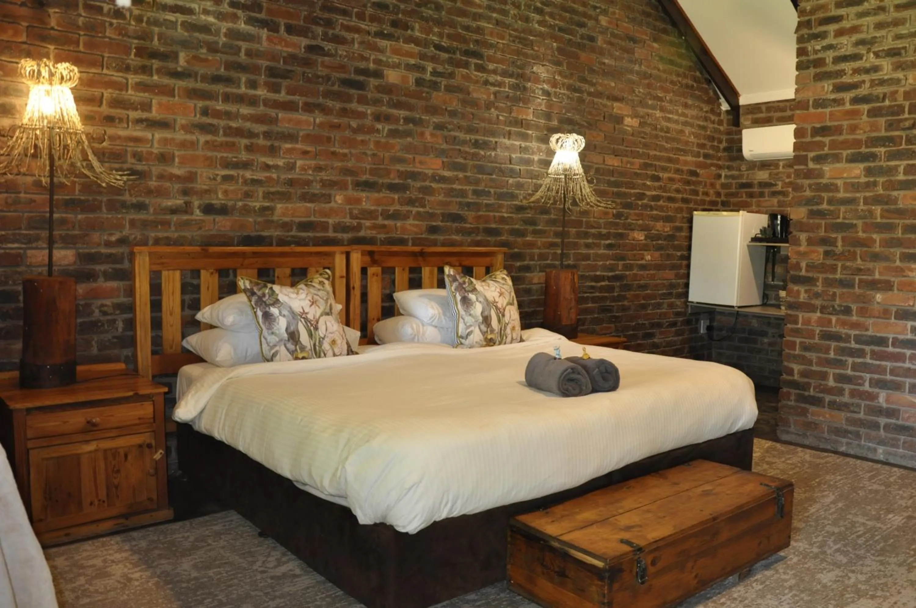 Bed in Grincourt B&B- with No Load shedding