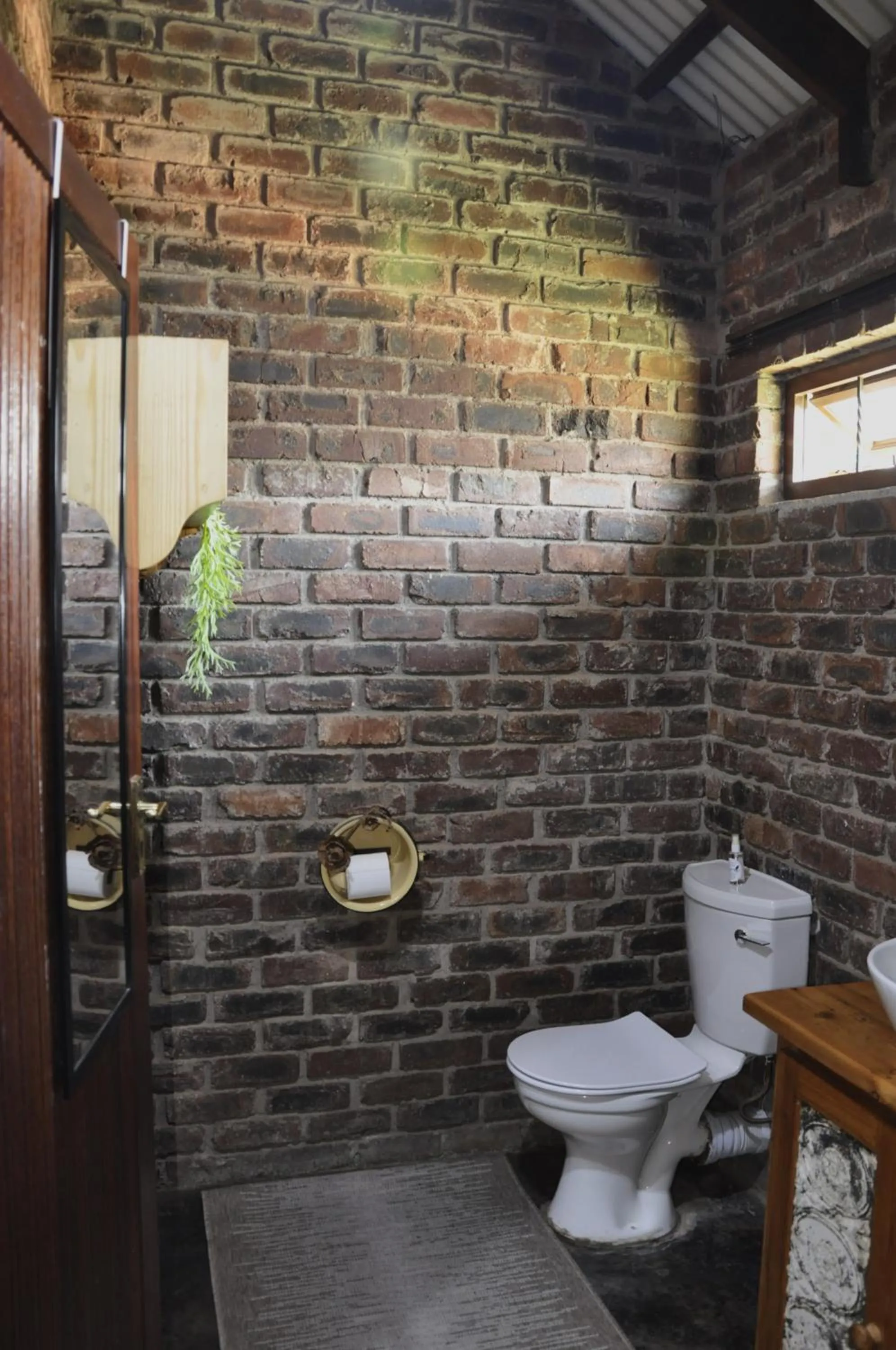 Toilet in Grincourt B&B- with No Load shedding