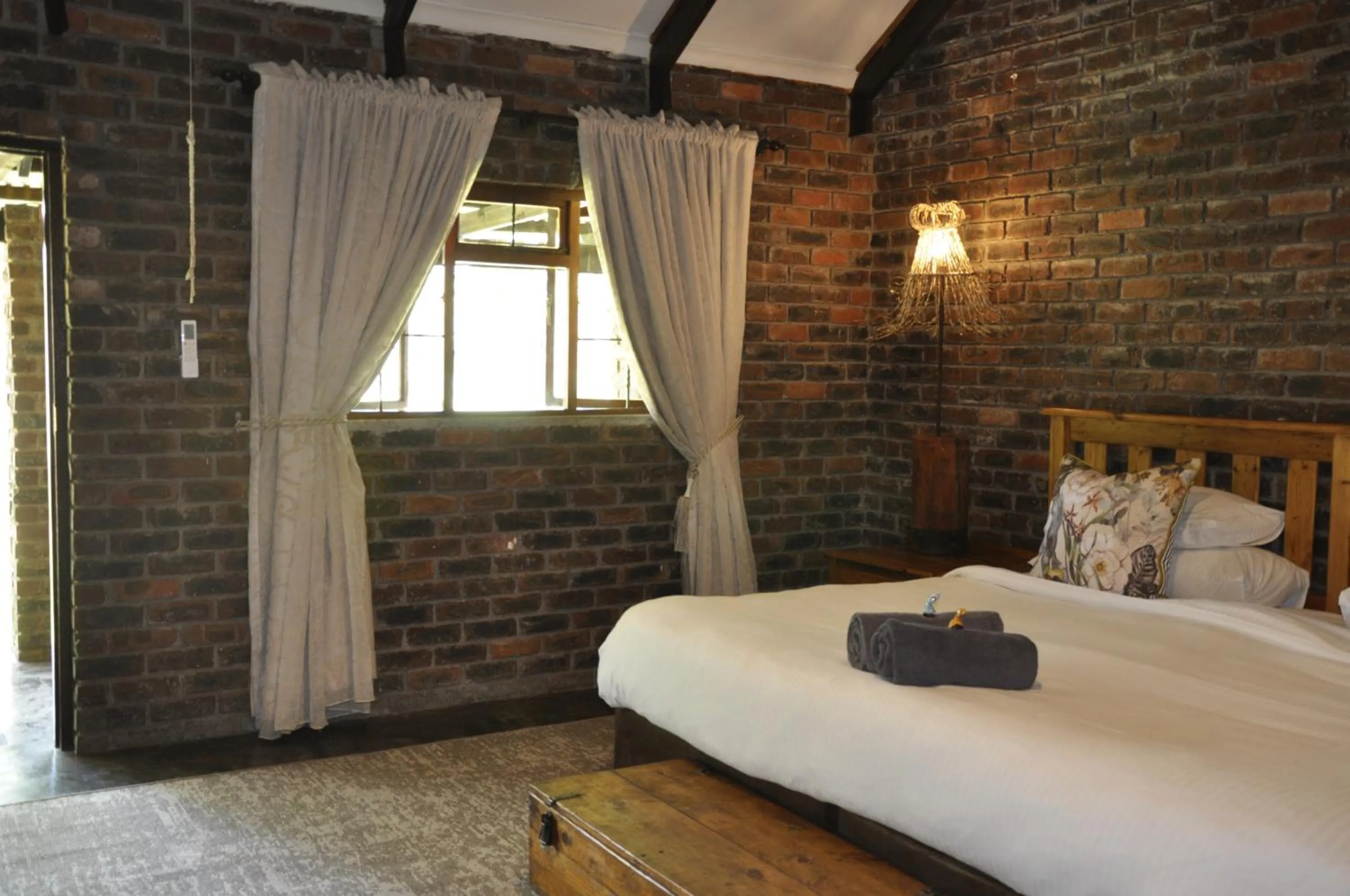 Bed in Grincourt B&B- with No Load shedding