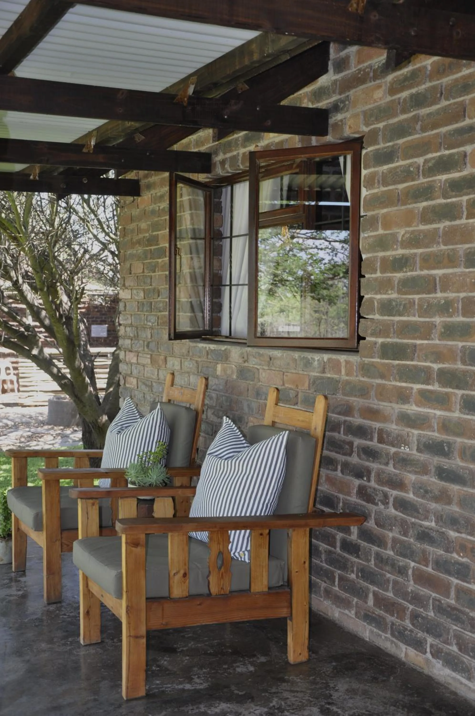 Seating area in Grincourt B&B- with No Load shedding