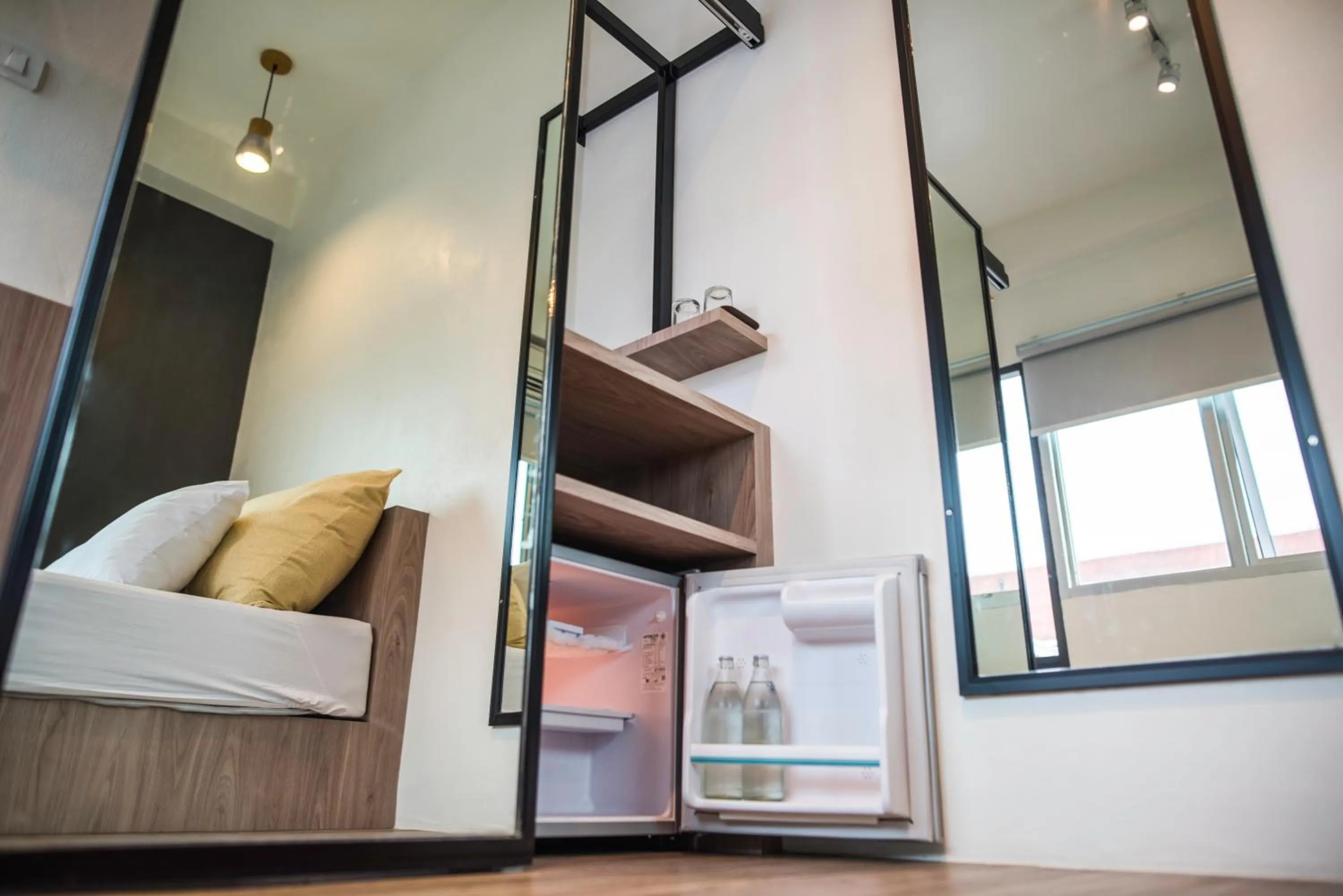 Drinks, Bed in Jam Hostel Bangkok