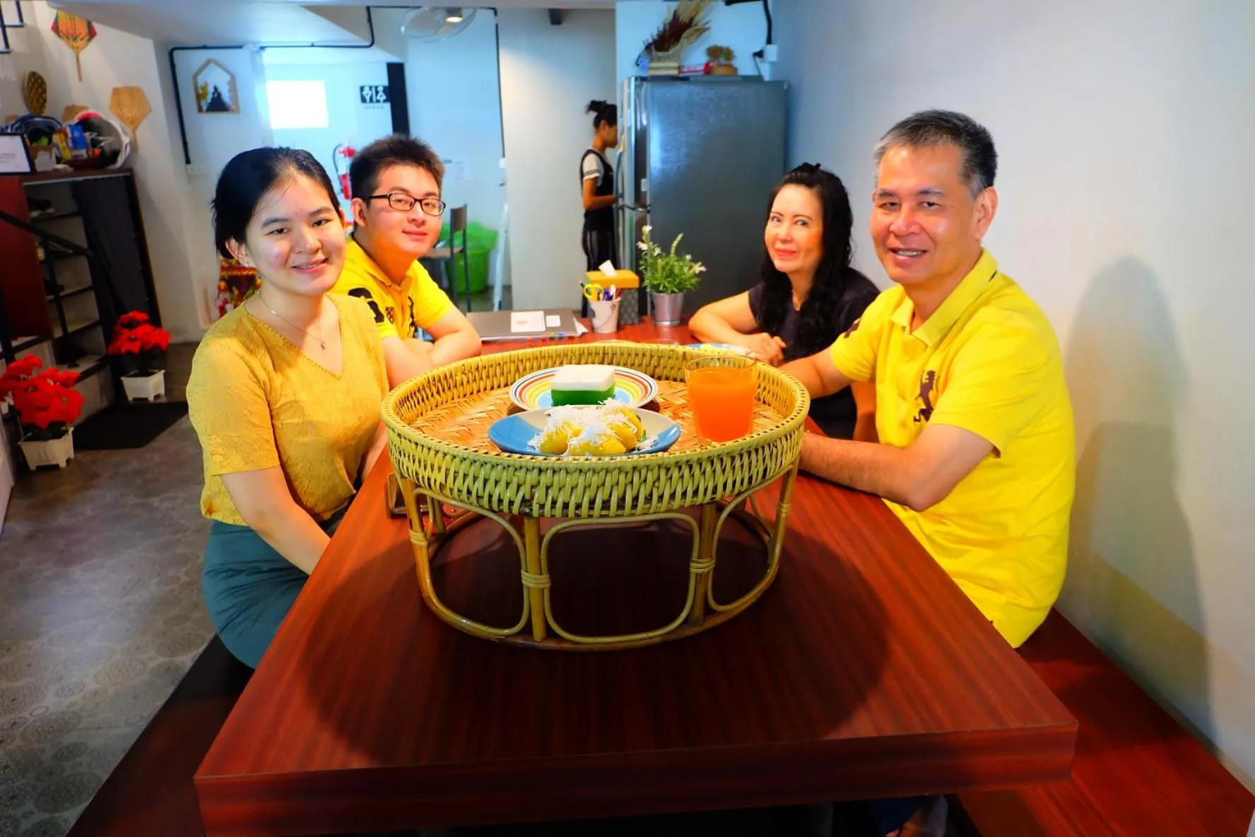 Breakfast in Arun Old Town