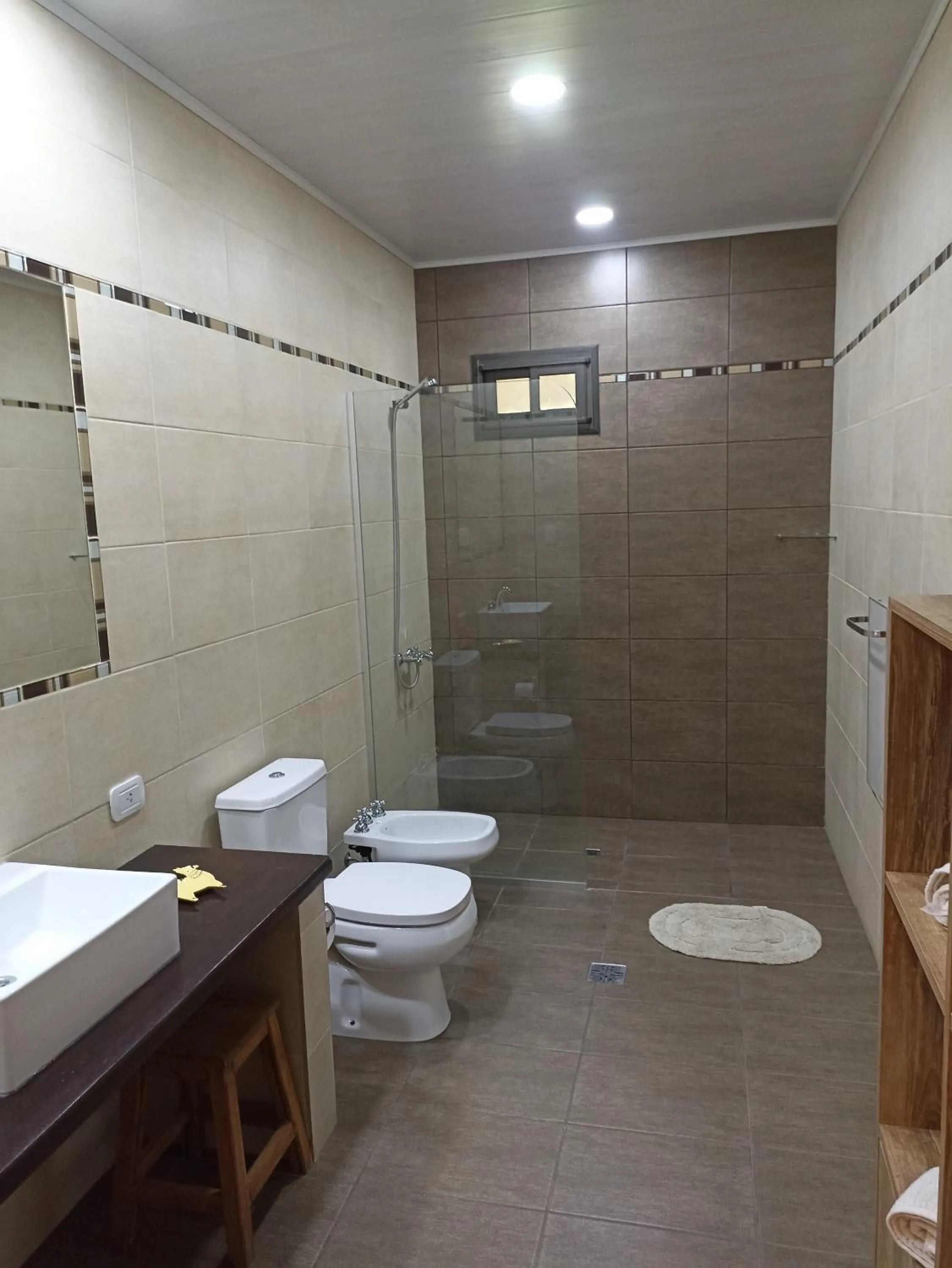 Shower in Posada Cavieres Wine Farm