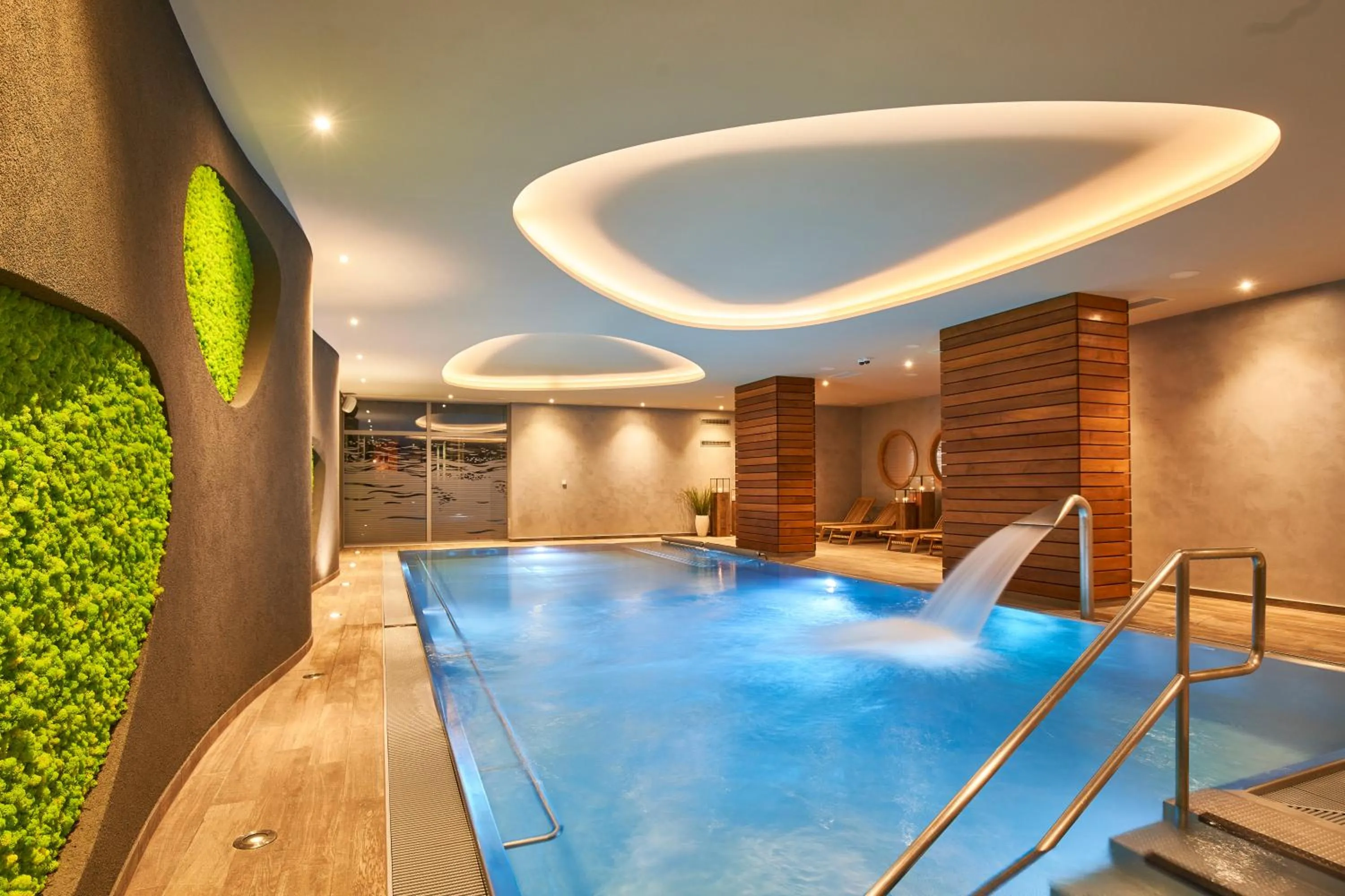 Swimming pool in Spa Hotel Felicitas