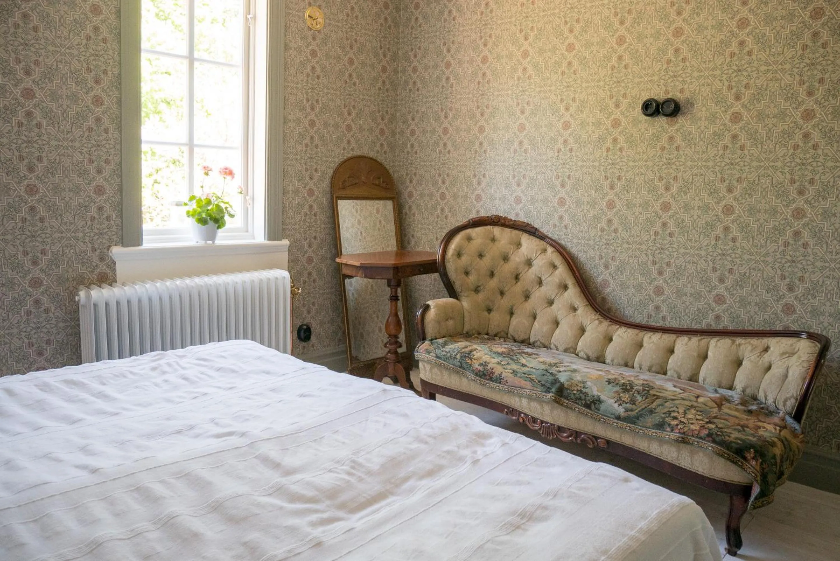 Bed in Warfsholm
