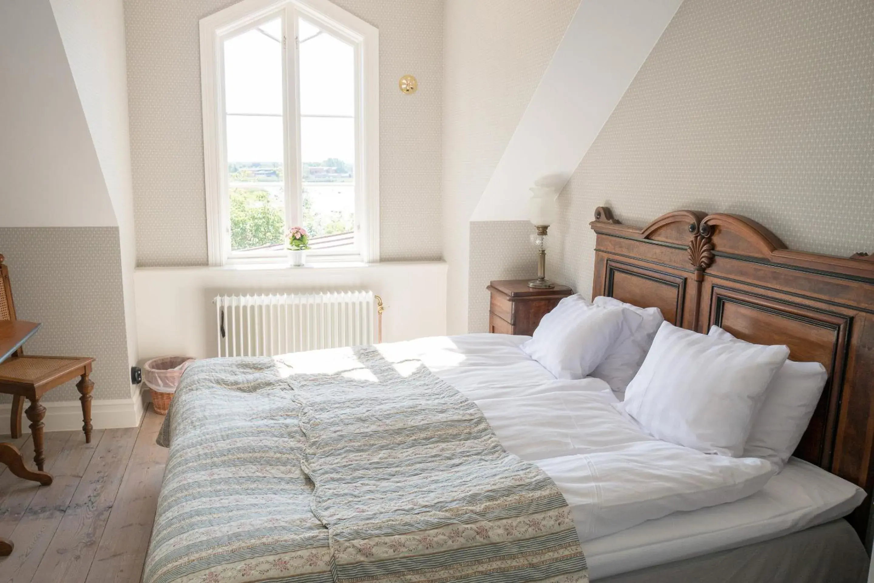 Deluxe Double Room with Side Sea View in Warfsholm Deluxe Double Room with Side Sea View in Warfsholm