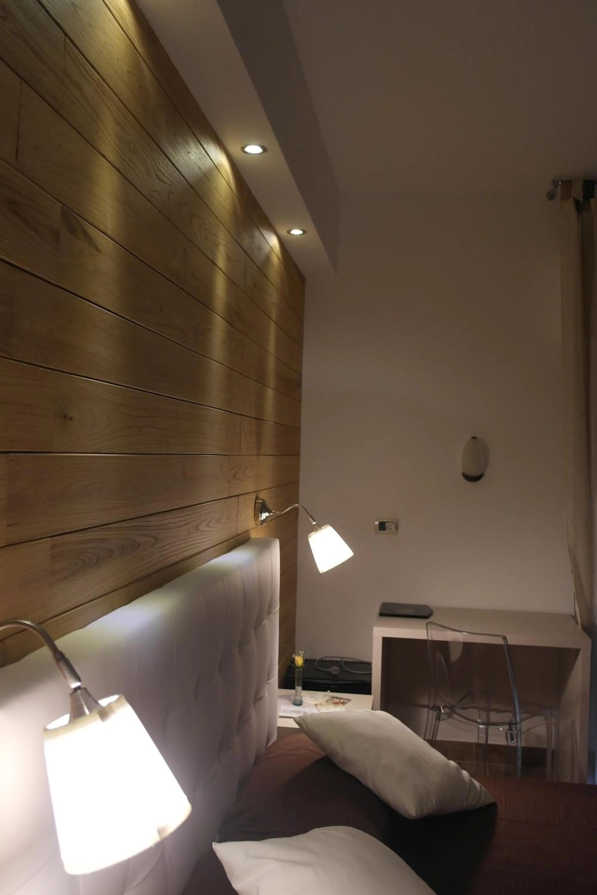 Decorative detail, Bed in Piccolo Hotel Aurora