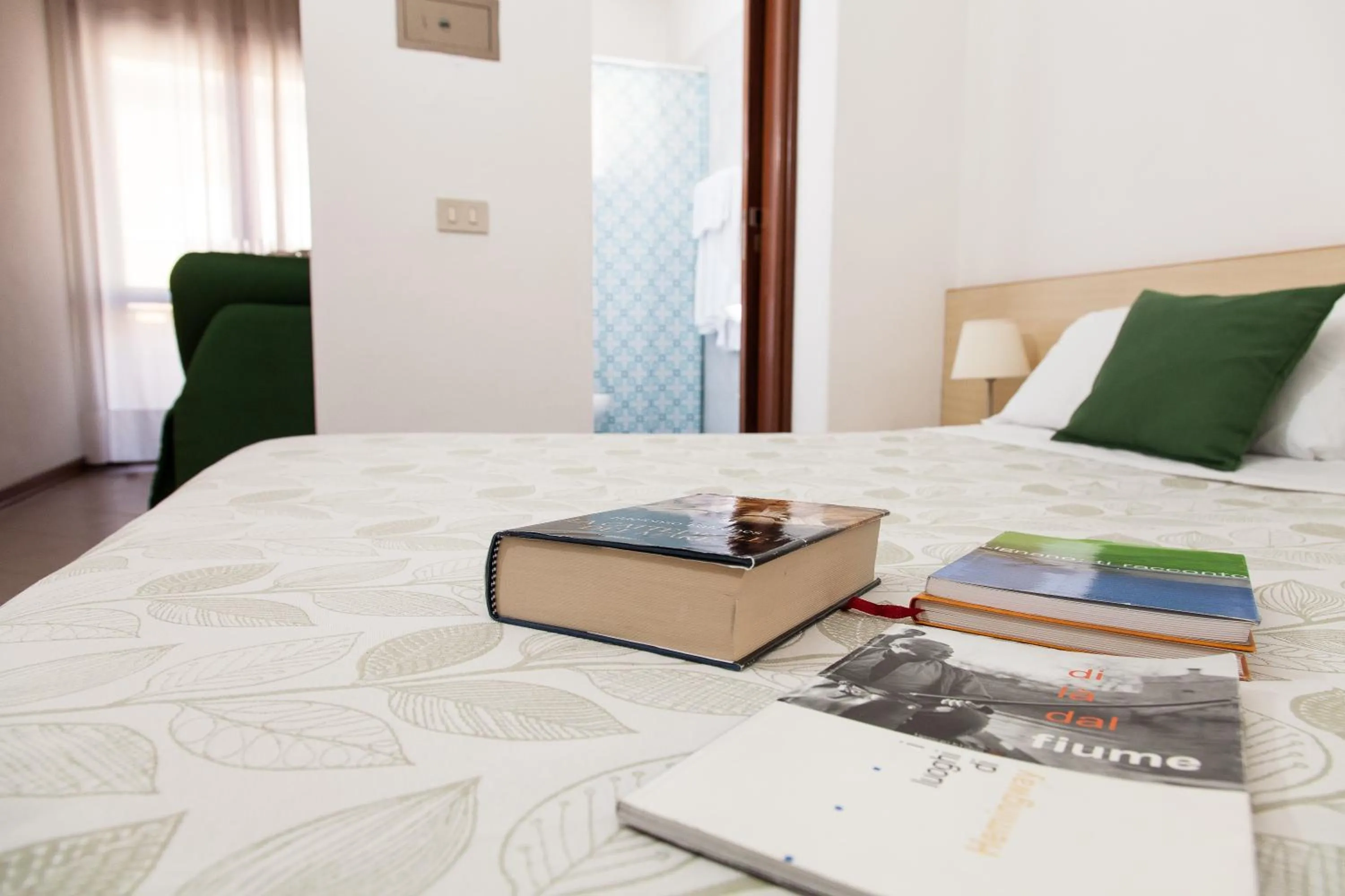 Bedroom, Bed in Hotel Desiree