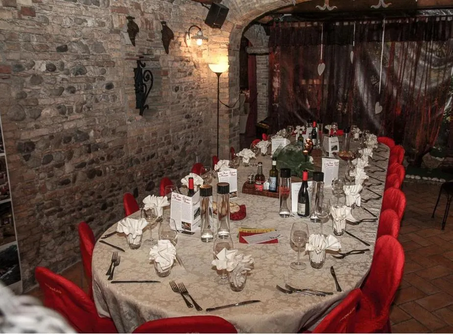 Restaurant/places to eat in Principato Di Ariis Hotel 3 stelle Room Only