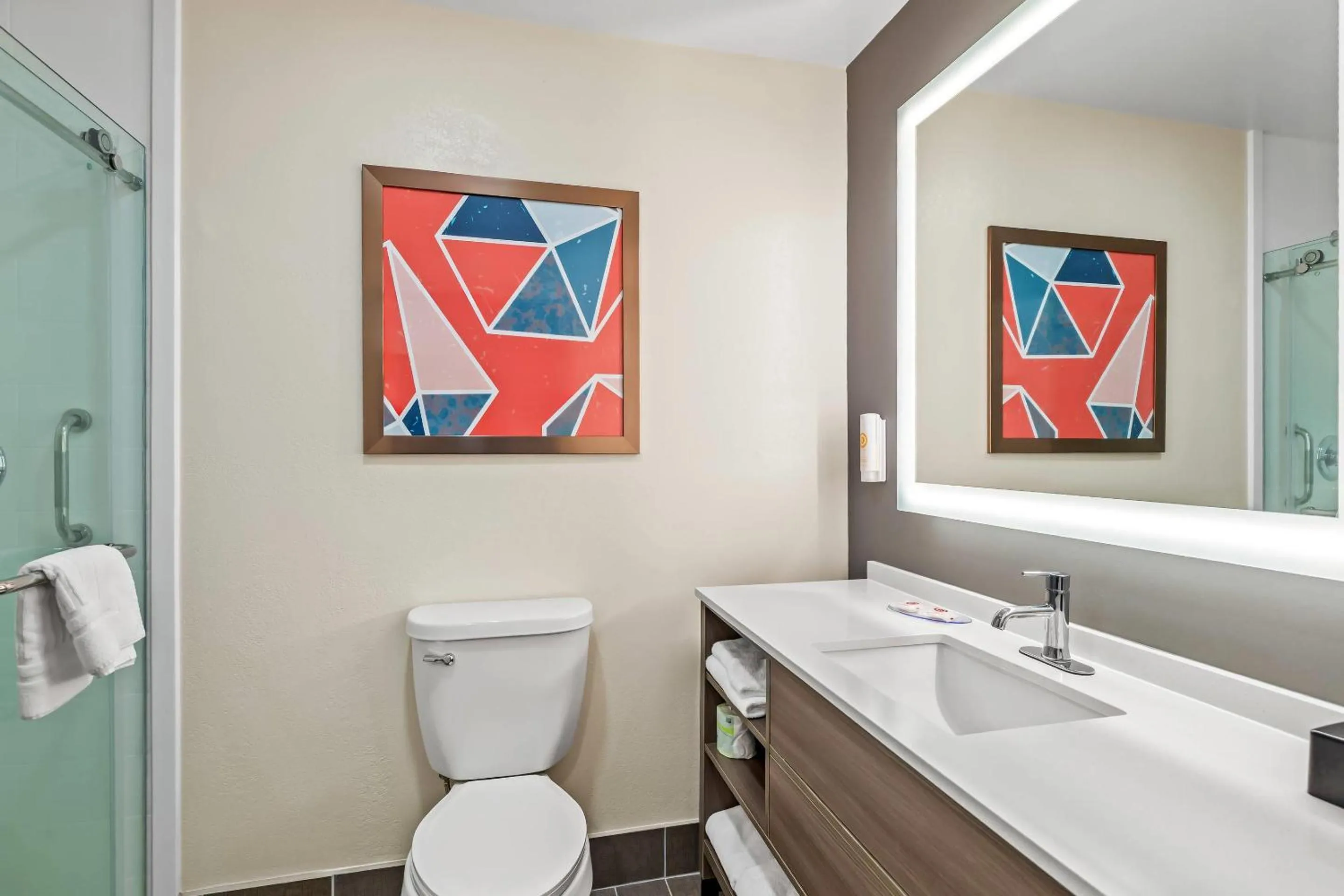 Bedroom in Comfort Inn Emporia