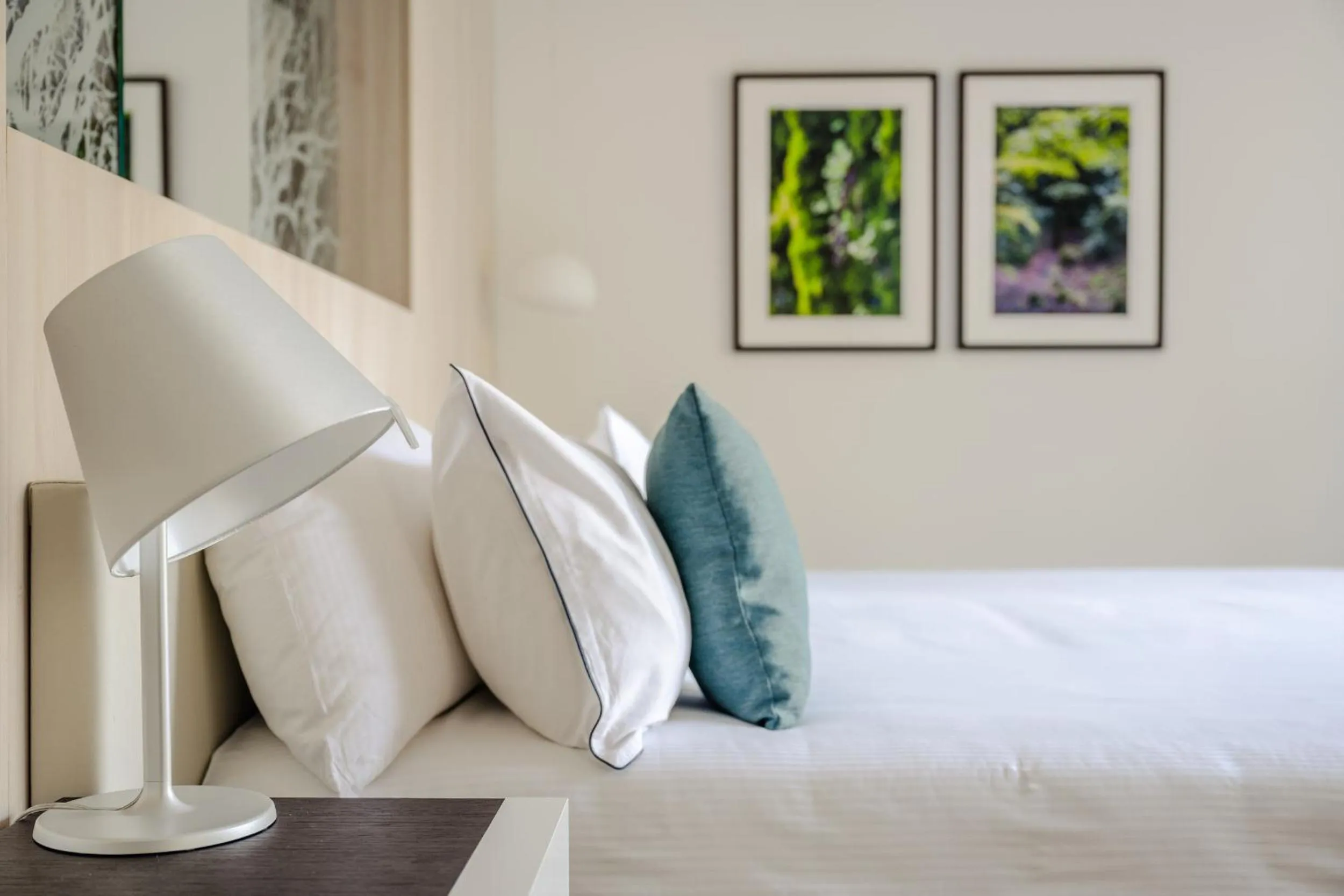 Bed in Eau Thermale Avène l'hôtel